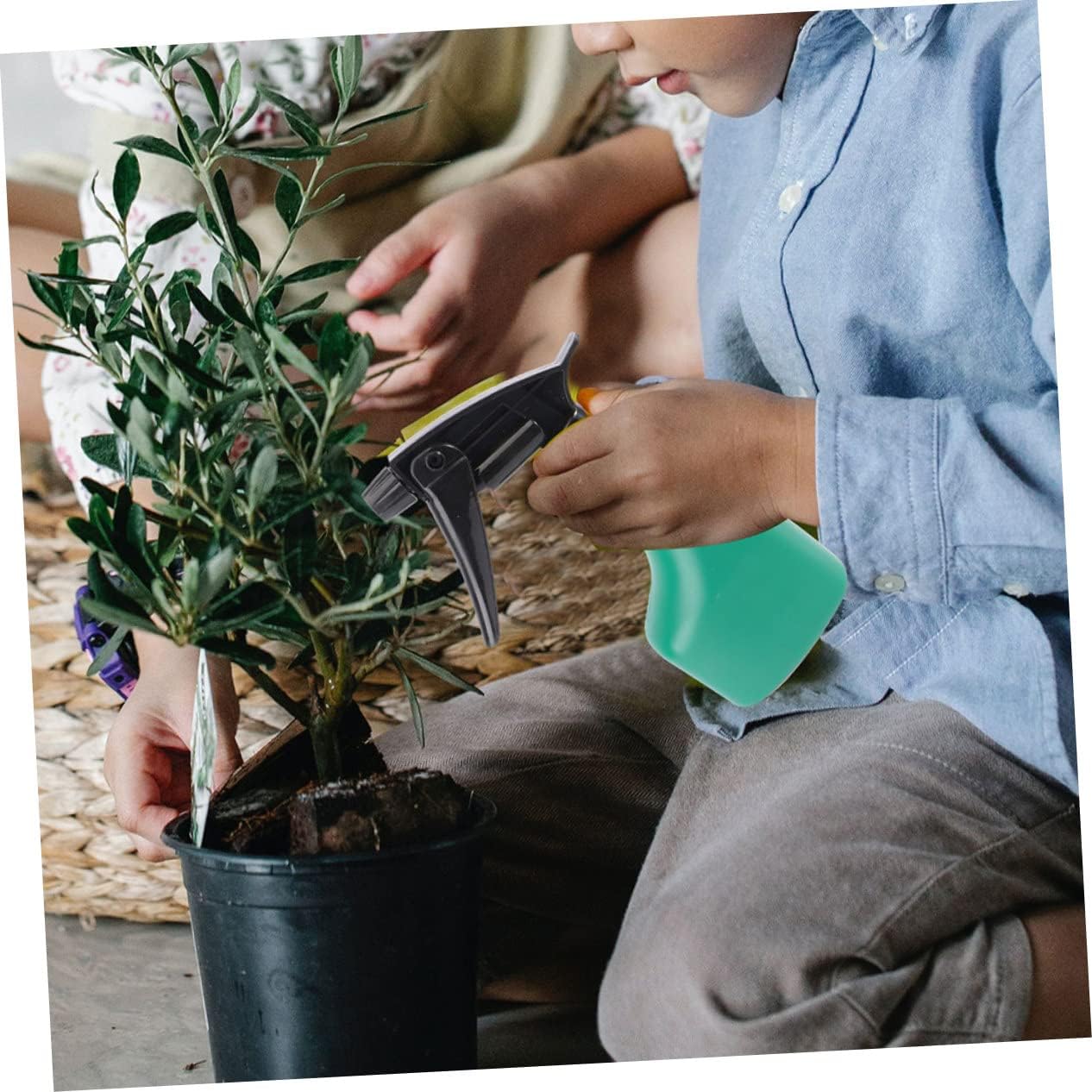 SUPVOX 1set Gardening Tool Lightweight and Portable Shovel Rake Scissors and Sprayer Storage Case for Efficient Gardening Tasks