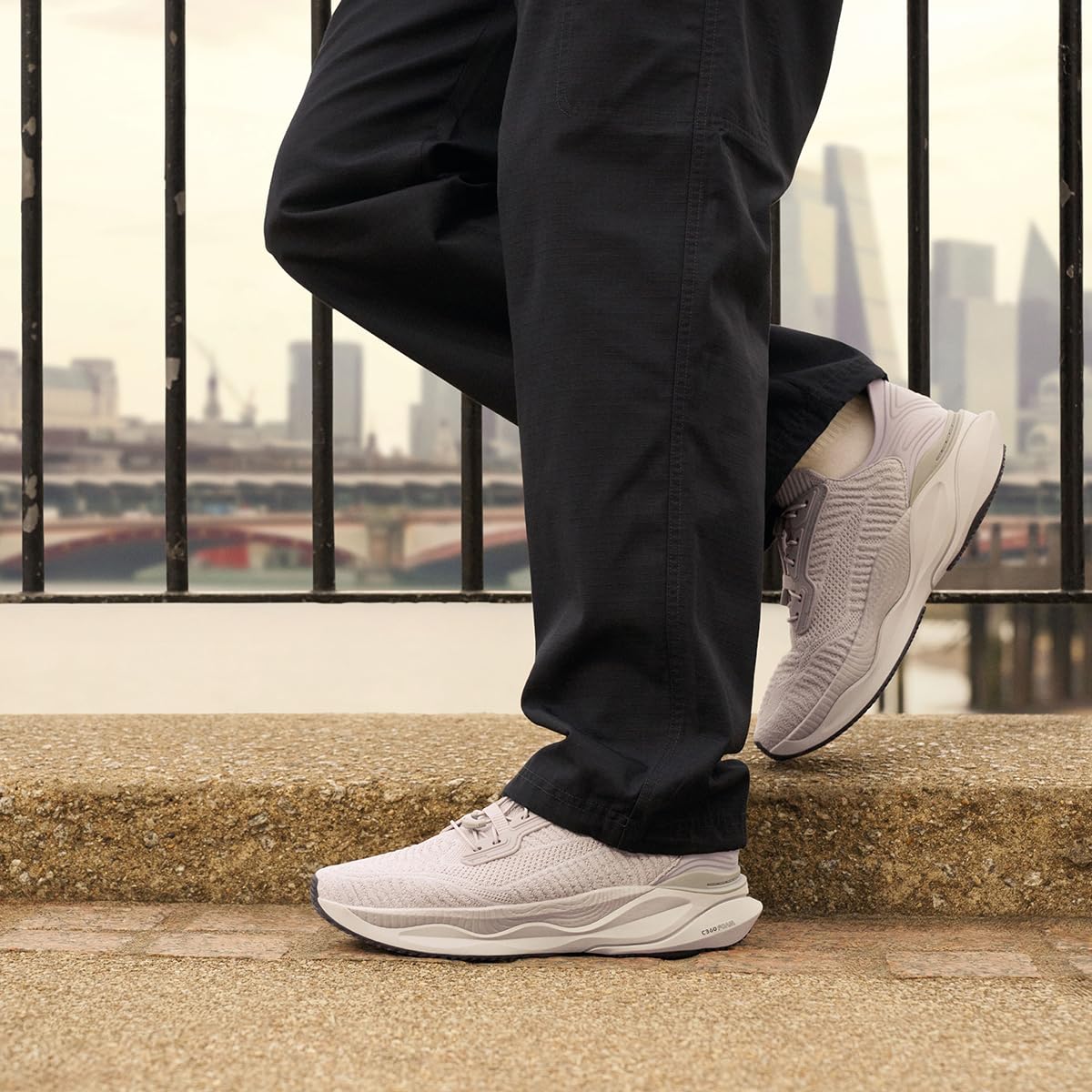 Clarks Sneaker da uomo Pace Rise in tessuto bianco