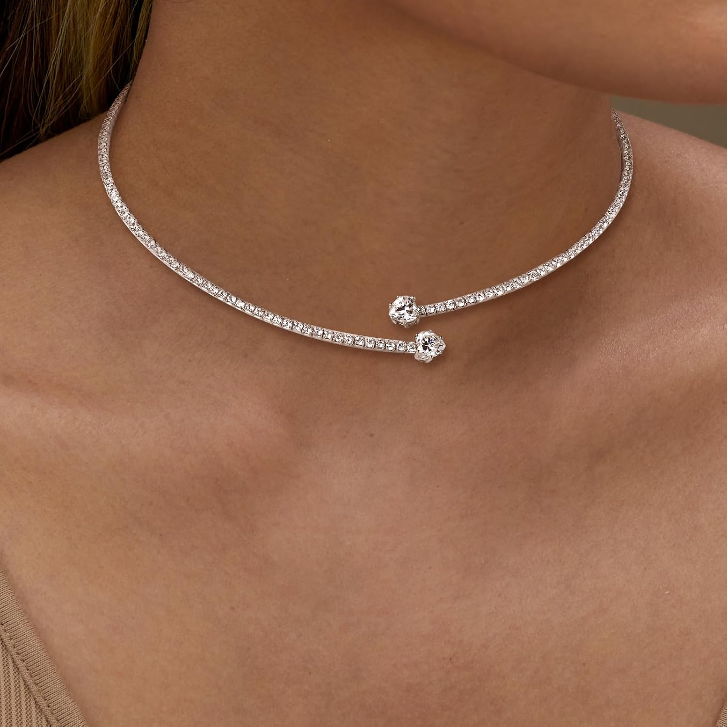 Heart Moissanite Cuff Chocker Necklace 1.6cttw D Color Moissanite 925 Sterling Silver Dainty Open Necklace for Women or Girlfriend Birthday Jewelry Gifts