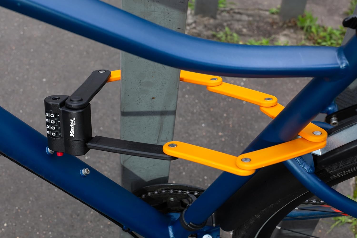 Master Lock Orange Hardened Steel Link Folding Bike Lock, Heavy Duty Anti-Theft Bicycle Lock with Customizable Combination, 2-1/2ft (80cm) Length x 0.15 in (4 mm), 8336EC