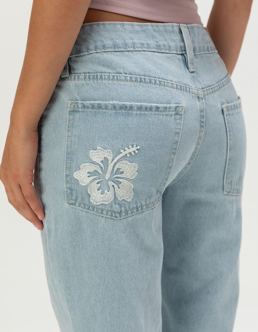 Rsq Womens Low Rise Loose Straight Hibiscus Pocket Jeans