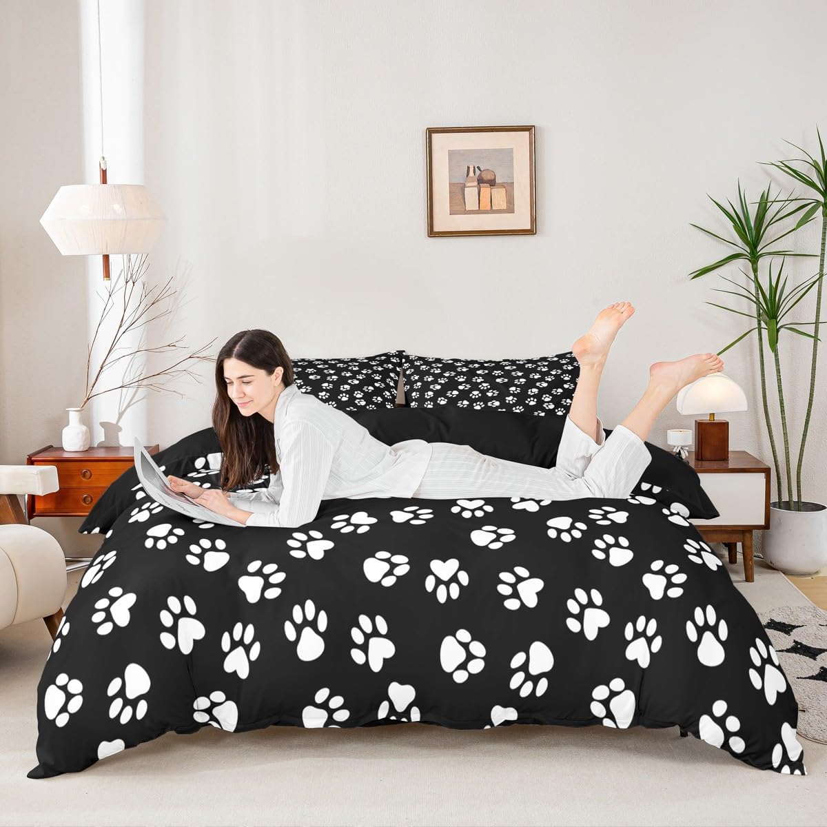 Dog Paw Print Kids Duvet Cover Set Queen Size,Kawaii Pet Bedding Set,Boys Girls Adults Bedroom/Xmas/Halloween Decor,Cartoon Animal Comforter Cover,Black White Simple Quilt Cover,3pcs,2 Pillowcases