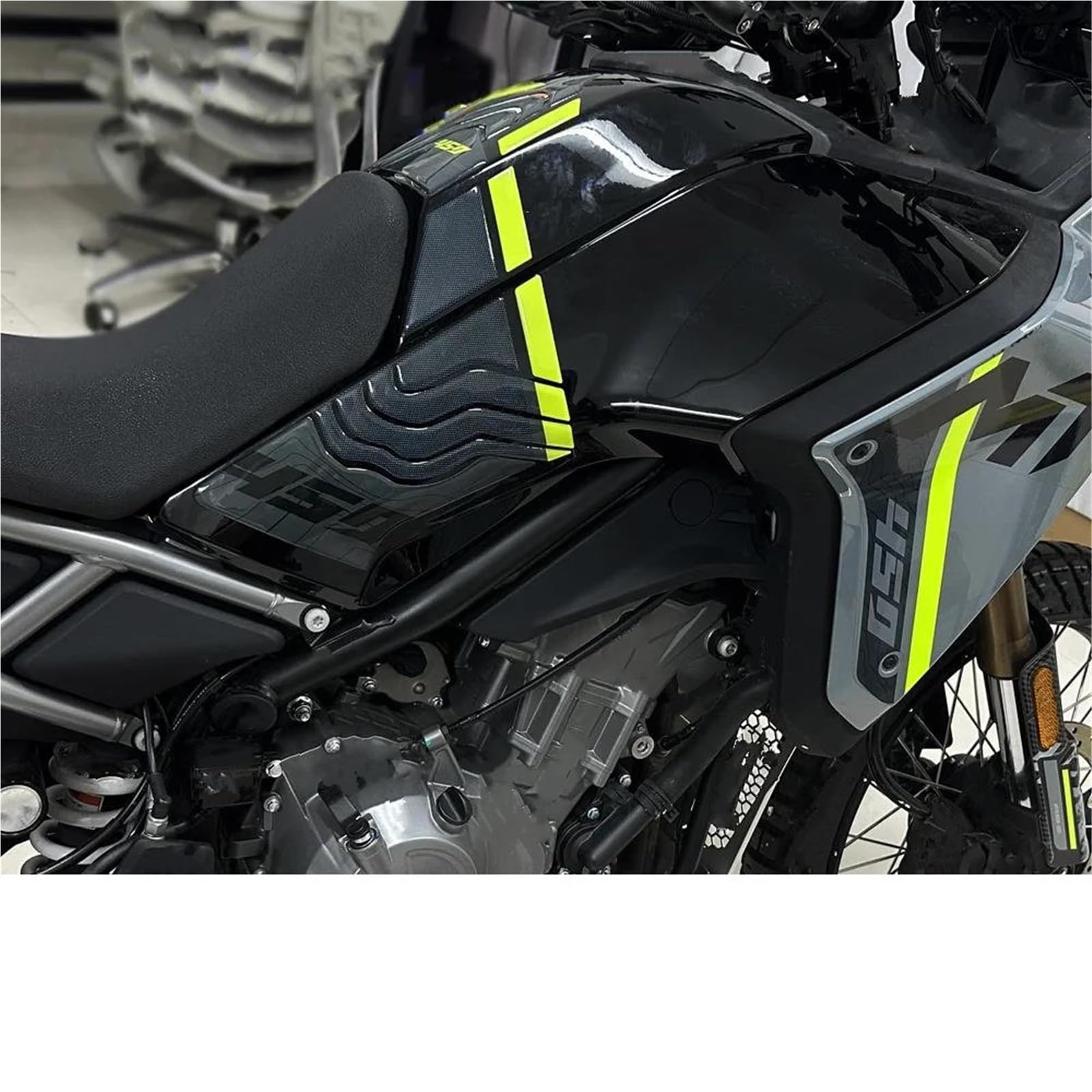 Adesivi per paraserbatoio Adesivo Serbatoio Carburante Moto per CFMOTO 450MT 450 MT 2024 Adesivi Serbatoio Carburante Laterali Adesivo Impermeabile Anti-graffio(X12)