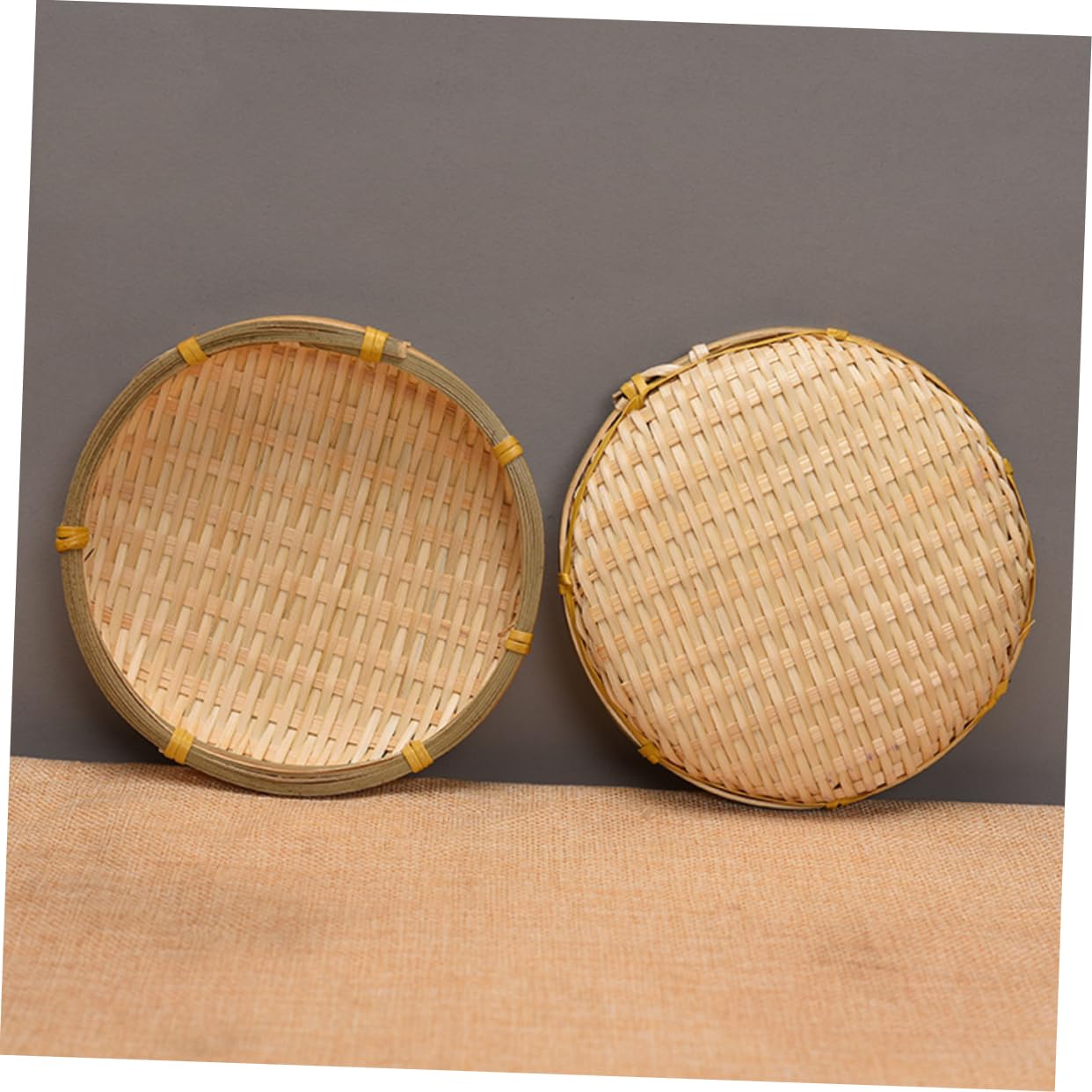 GRIRIW 2pcs Handmade Woven Basket Round Serving Trays Woven Basket Wall Decor Storage Bins Hamper Basket Empty for Kitchen Storage Baskets Round Basket Wooden