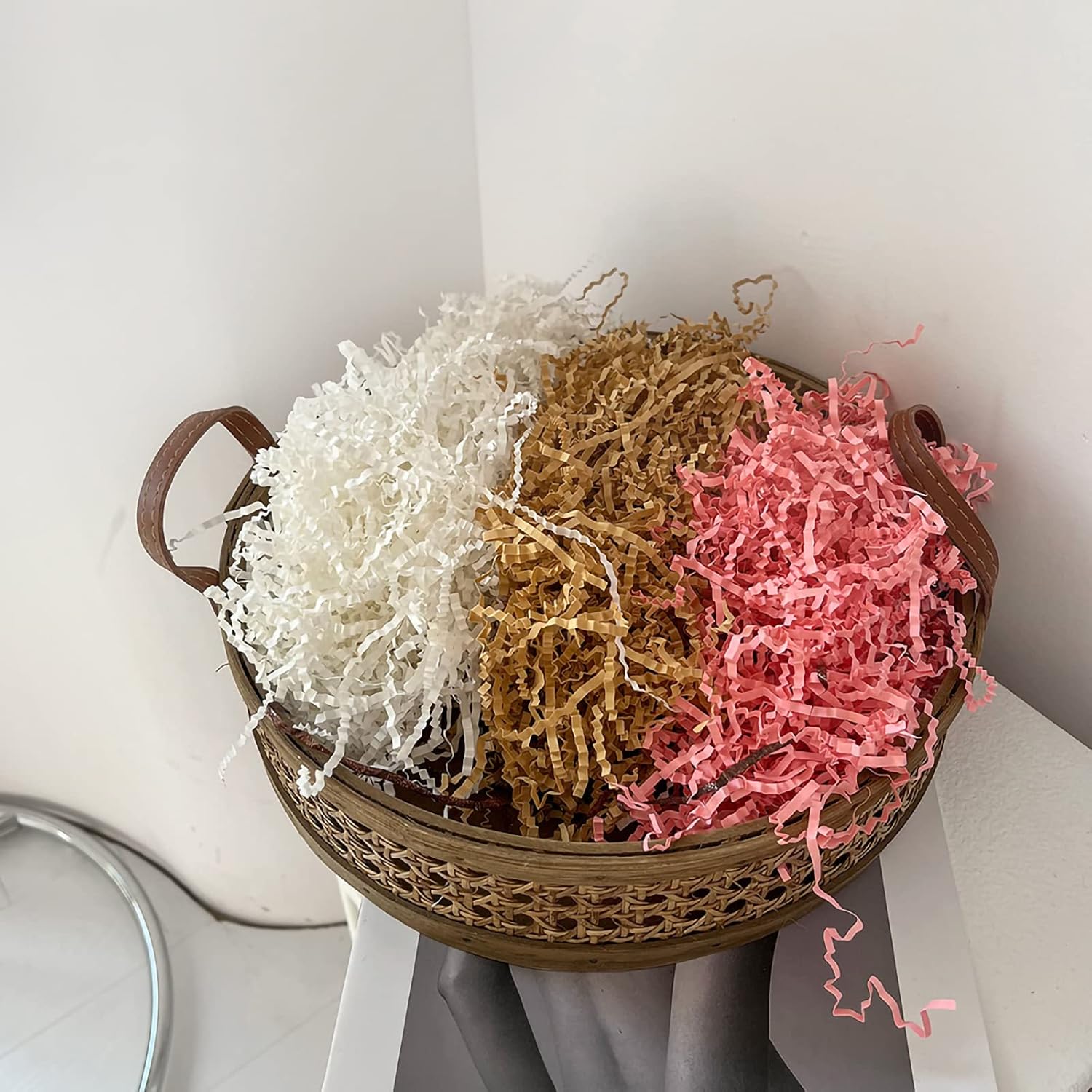 CHECHNYA 1LB Shred Paper Filler，Raffia Grass Paper Shred for Gift Wrapping Basket and Gift Box Filling，Crinkle Cut Paper for Wrapping