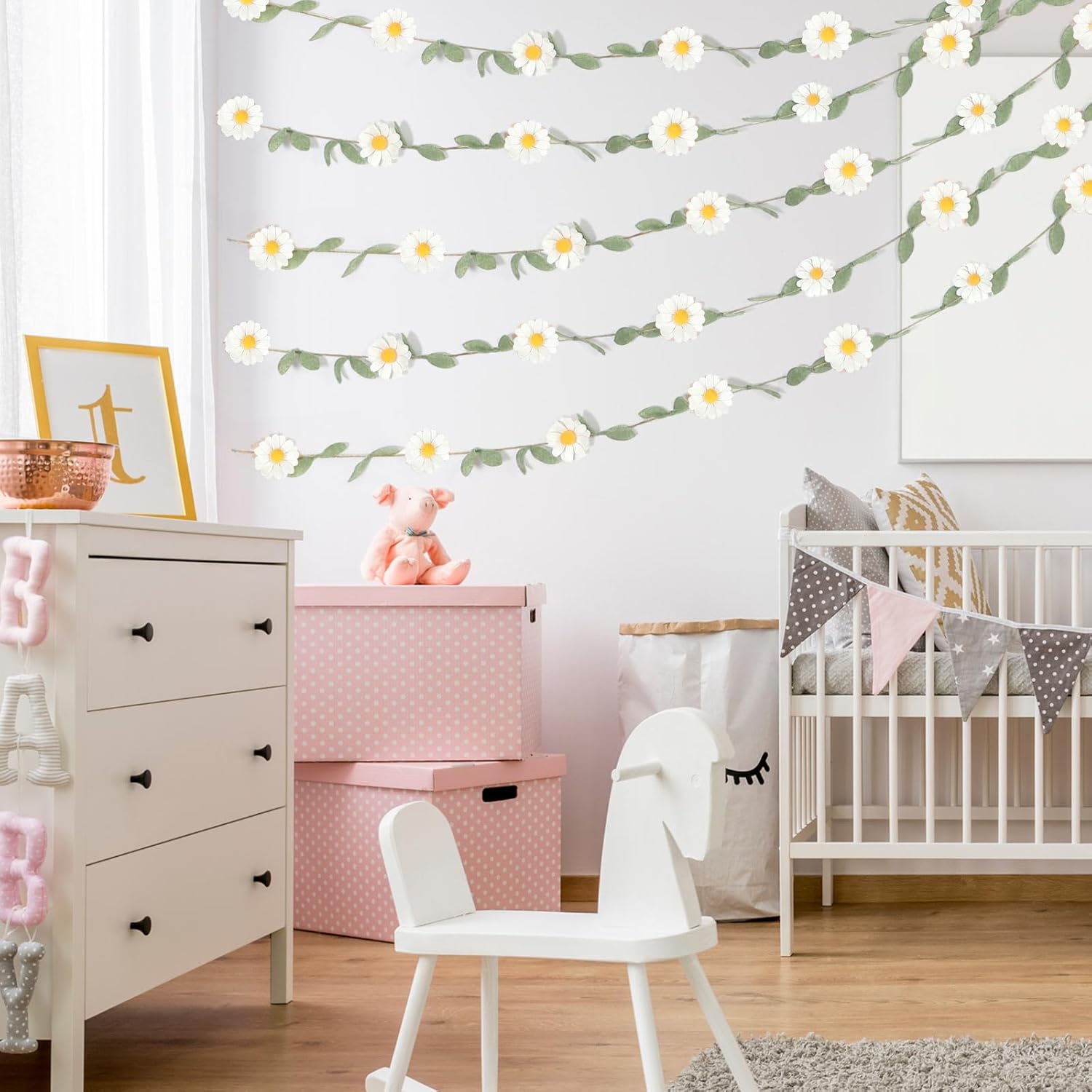 Janinka 5 Pcs Wool Felt Daisy Banner Garland Daisy Party Decorations, Wildflower Garland Birthday Decorations for Wedding Party Birthday Supplies(Classic Color) - Image 7