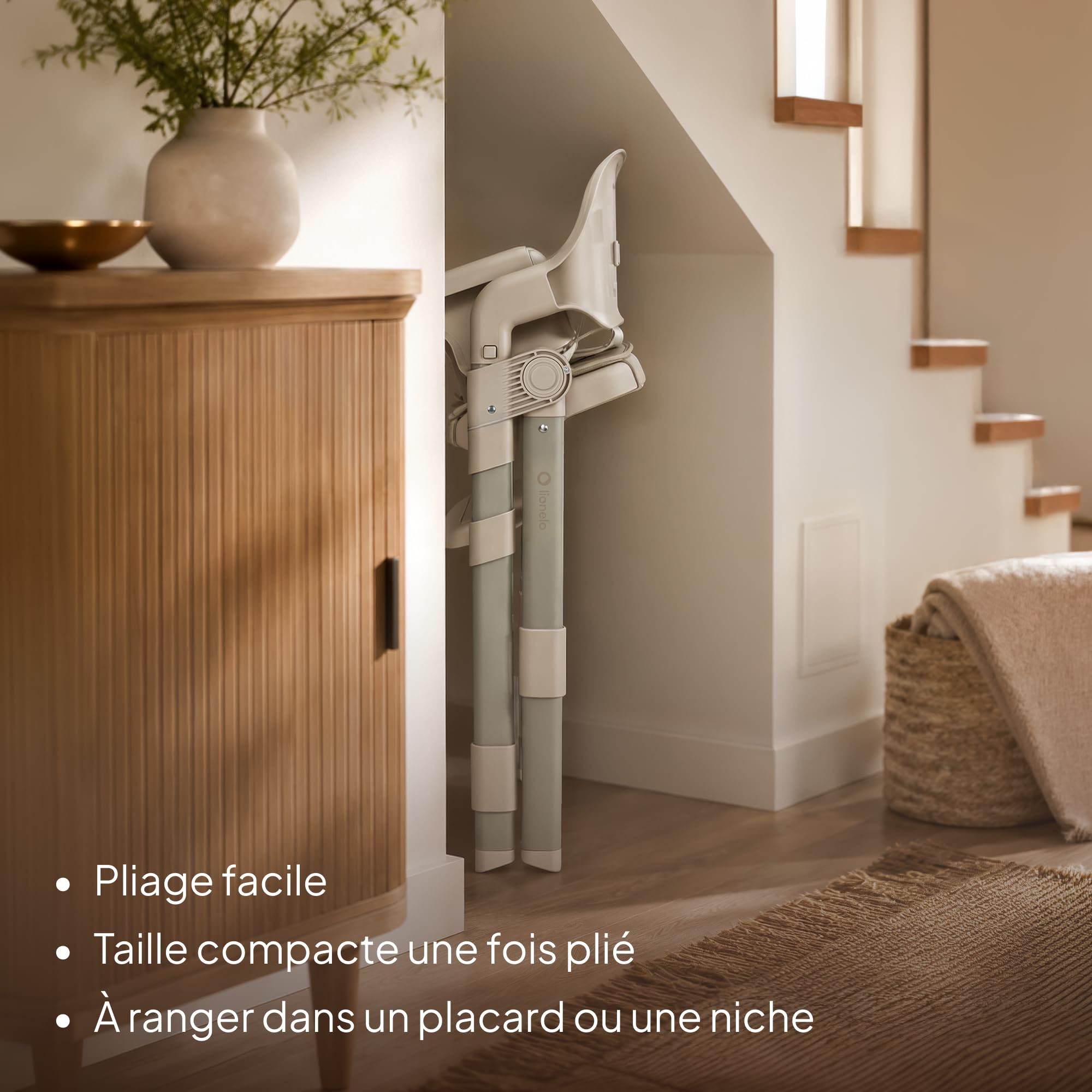 Lionelo Matt Chaise Haute Bébé 3 en 1, Pliable et Évolutive, Beige | Dès 6 Mois, Assise et Repose-Pieds Réglables, Plateau Lave-Vaisselle, Harnais 5 Points, Coussin Doux, Jusqu’à 110 kg