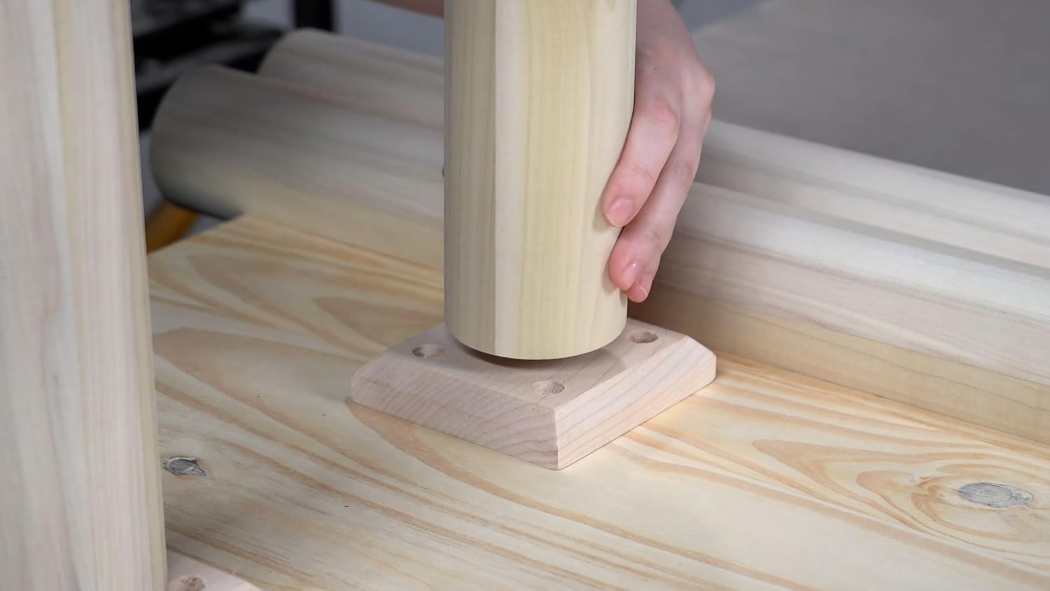 Osborne Wood Products 4" x 4" x 3/4" Wooden Leg Mounting Blocks (Set of Four), Mounting Block Wood Plates, Accepts Hanger Bolt on Leg or Foot (Not Included), Attachment Screws are Included