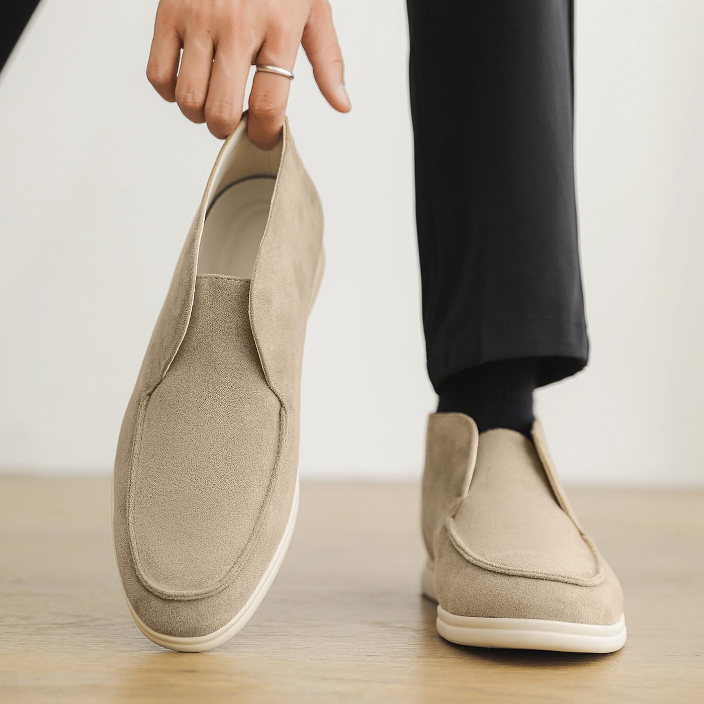Santimon Men's Suede Chukka Boots Slip-On Moc-Toe Flat Ankle Boots Lightweight Casual Dress Comfort Shoes