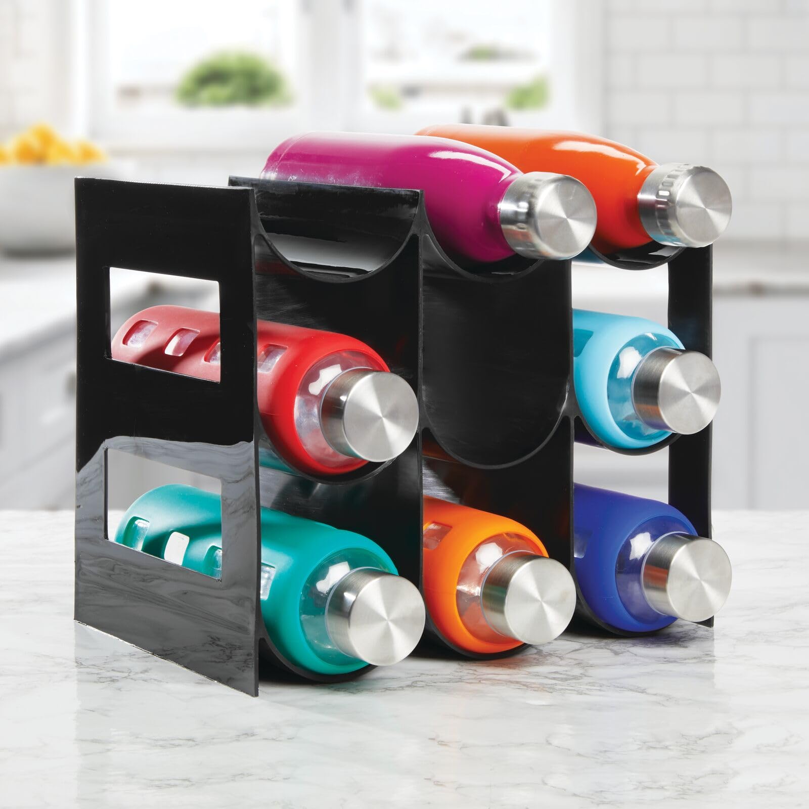 mDesign Práctico estante para botellas de vino – Botelleros para vino y otras bebidas para guardar hasta 9 unidades – Vinoteca de plástico de pie – negro