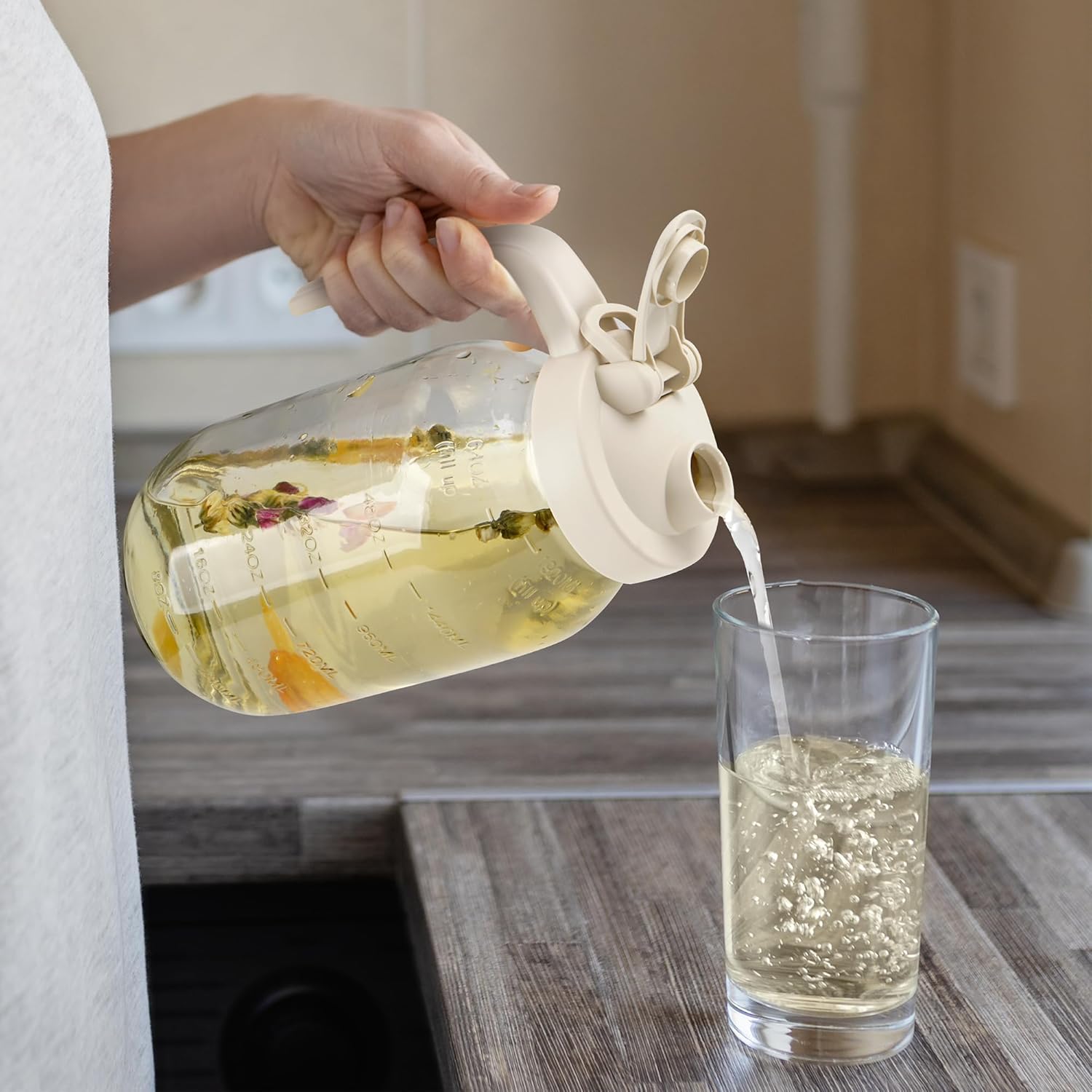 YORY 2 Quart Glass Pitcher with Filter Lid Airtight Cold Water Jug for Lemonade Tea Juice Milk Iced Coffee Fruit Drinks Airtight,64 oz - Image 2