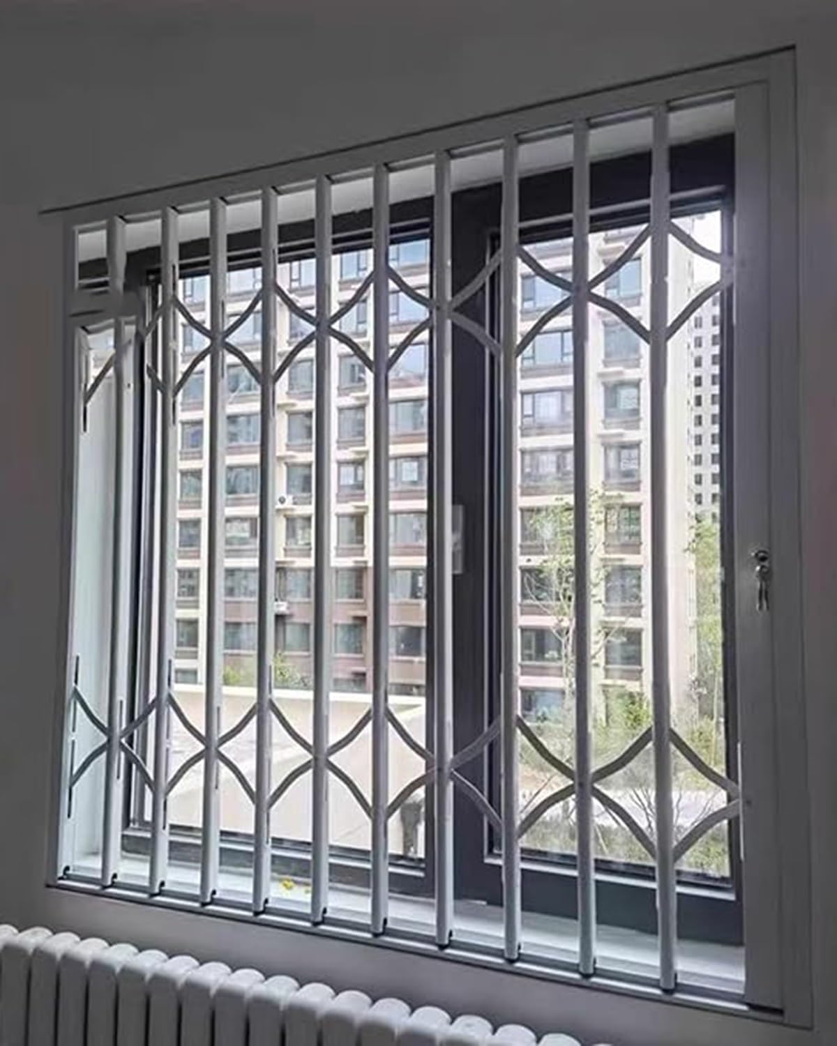 Barrera antirrobo con bloqueo de seguridad para ventana, barras de seguridad para uso interior para evitar caídas accidentales, puerta plegable para puertas delanteras