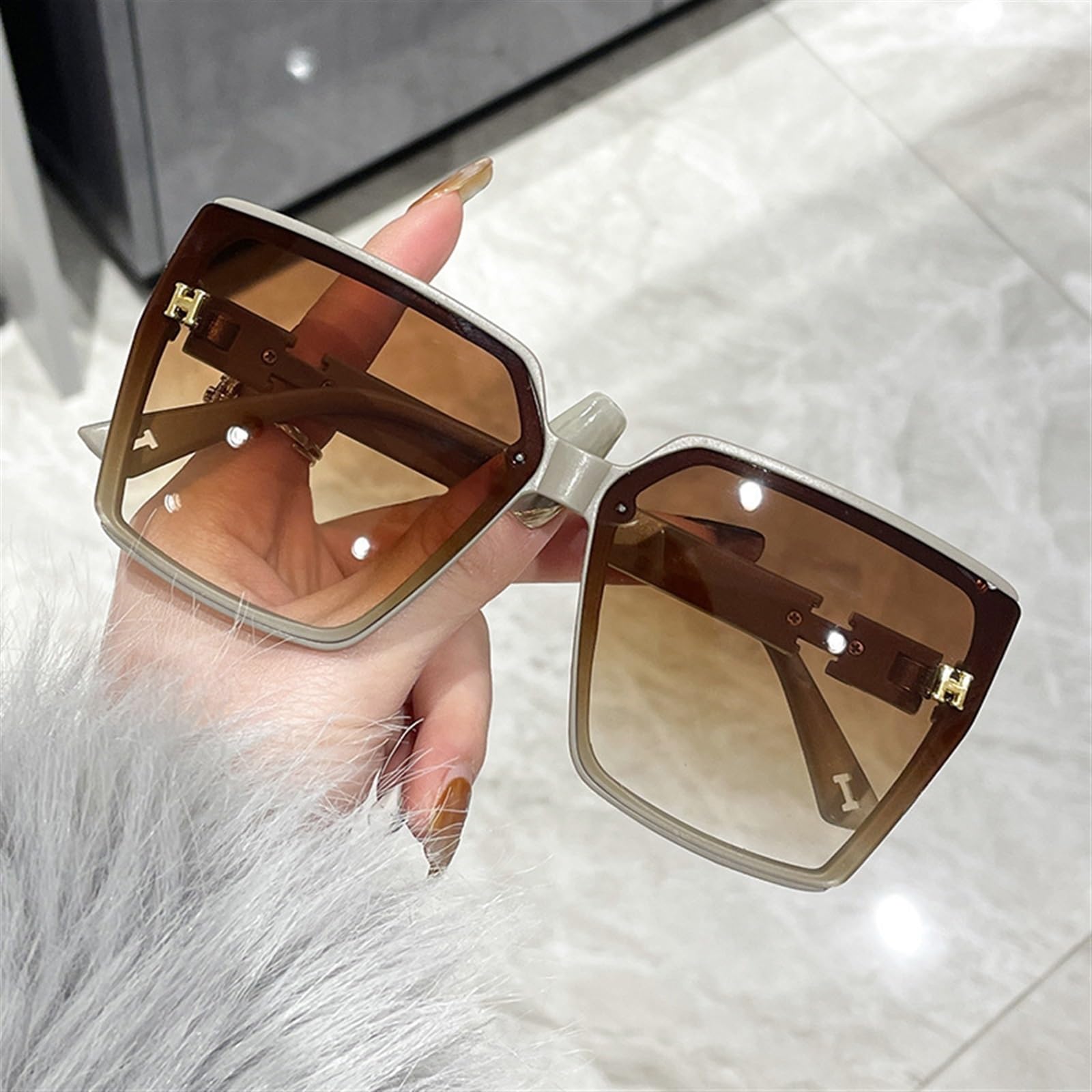 Beistle Fabric Chainmail Gloves