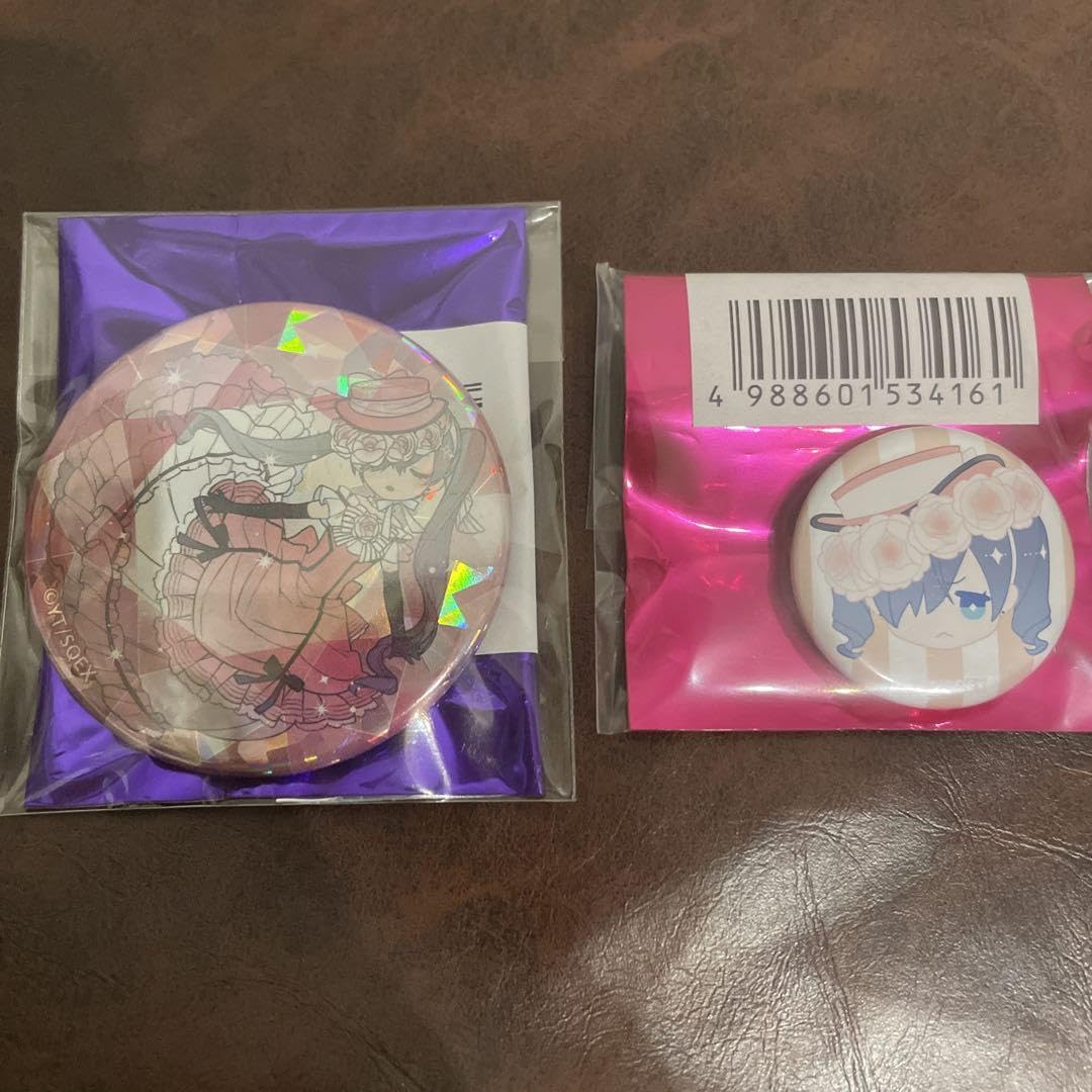 Amazon.co.jp: 黒執事 駒鳥シエル 缶バッジ : おもちゃ