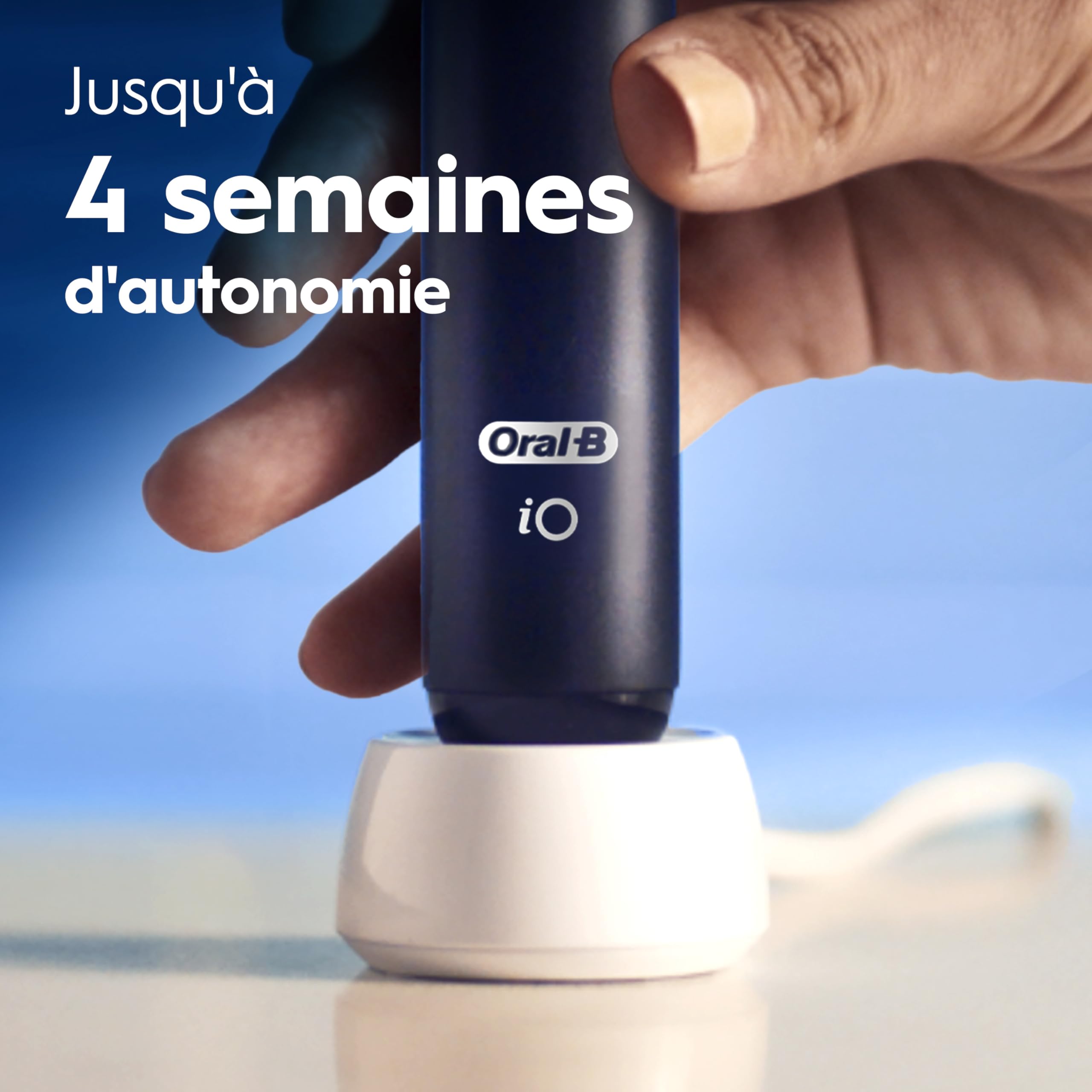 Oral-B Brosse à Dents Electrique iO 2 avec 1 Brossette de Rechange, Noire – 3 Modes de Brossage dont Douceur, Capteur de Pression sur les Gencives, Batterie Rechargeable, Silencieuse