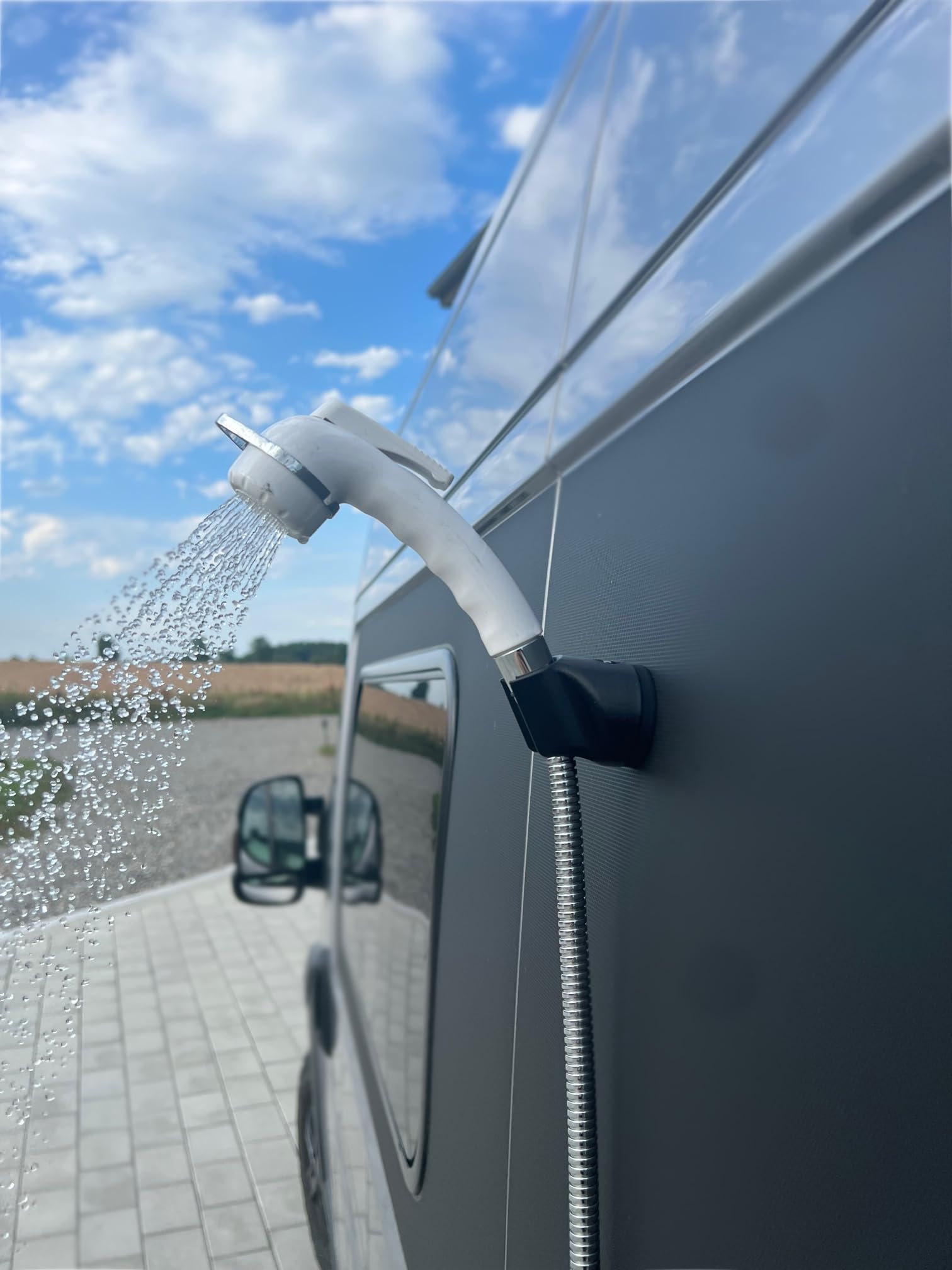 Supporto magnetico per doccia Basic, supporto per doccia con magnete e cuscinetto adesivo in metallo, ideale per campeggio, camper, furgone, caravan, caravan