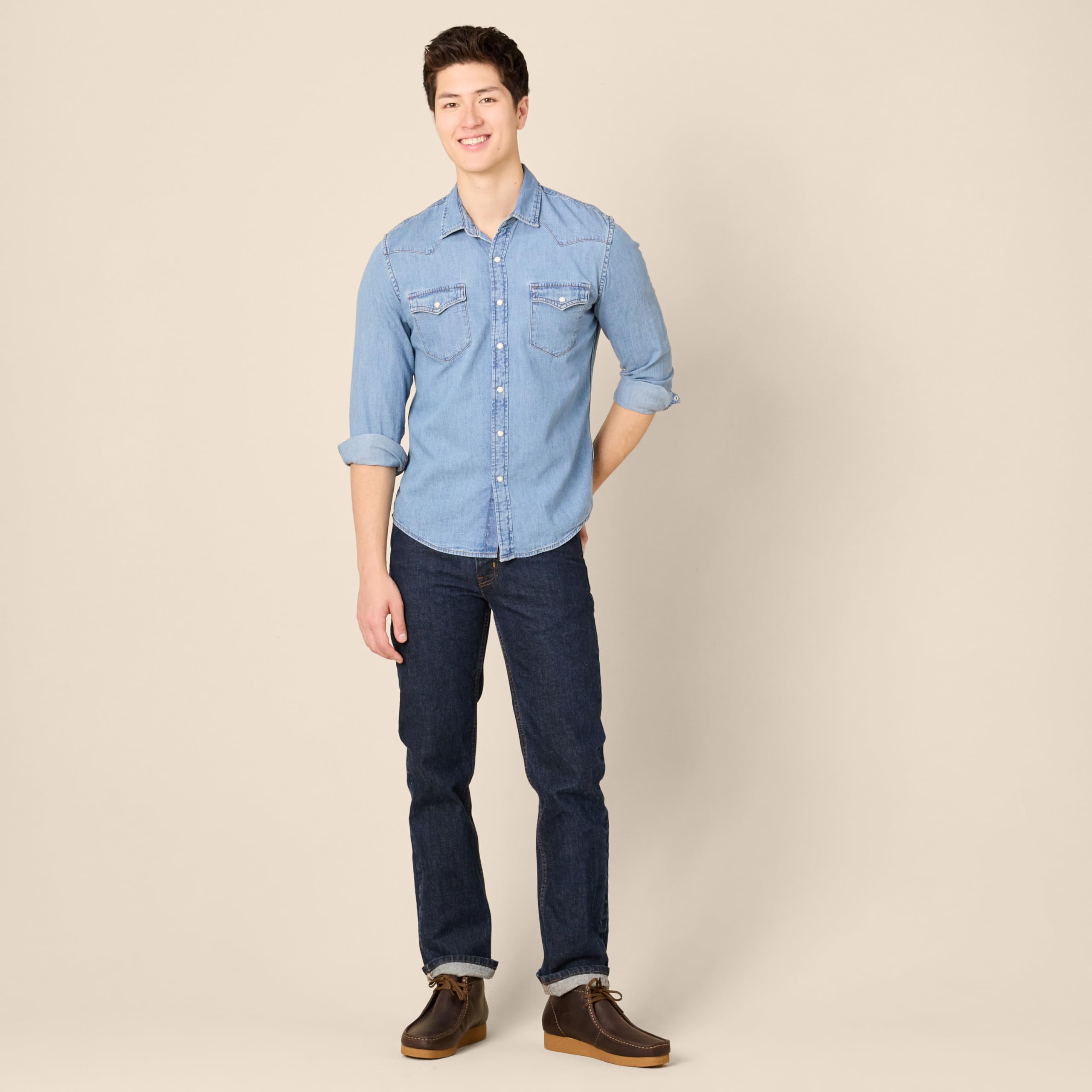 Amazon Essentials Camicia in Jeans a Maniche Lunghe vestibilità Aderente con Bottoni Automatici Uomo