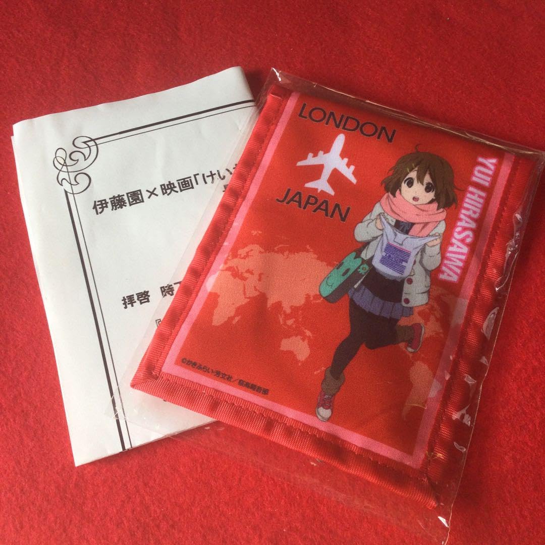 Amazon.co.jp: 当選 映画 けいおん オリジナルパスポートケース 首かけ 