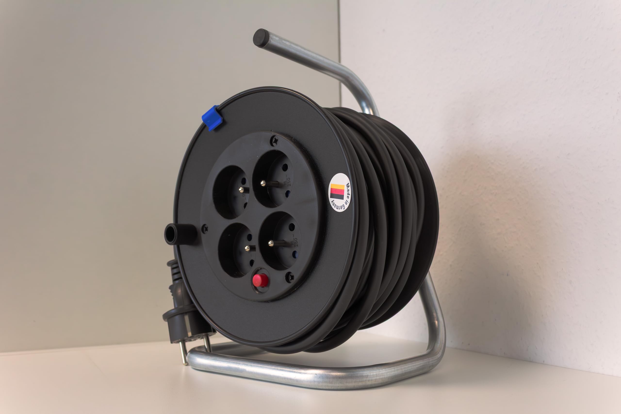 as - Schwabe 810180 - Enrollador eléctrico compacto (15 m, 4 tomas, 250 V/16 A)