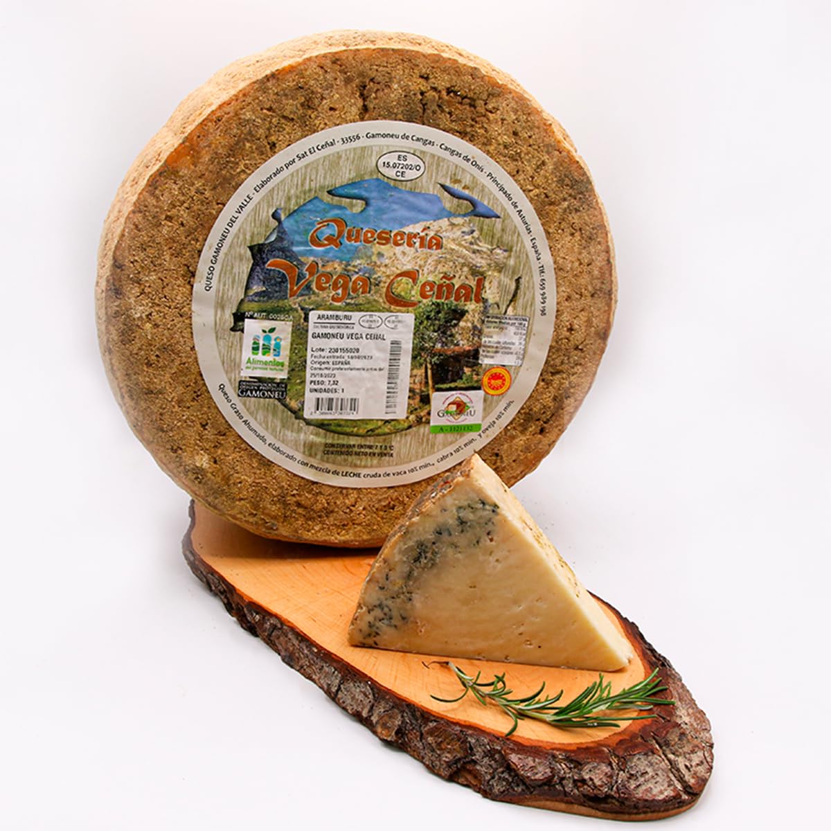 ARAMBURU Cuña de queso Asturiano Gamoneu DOP Vega Ceñal, 240-250g, Origen Asturias, Envasado al vacÍo