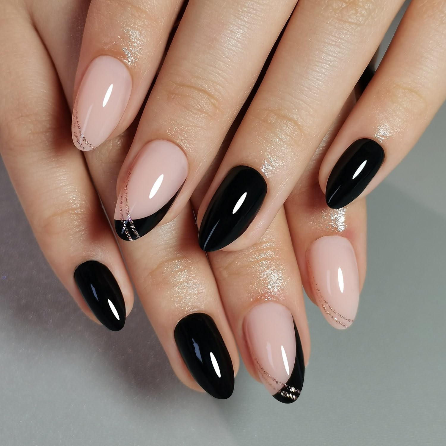 Curvlife Acrylic Press On Nails - Black Gold Border Design