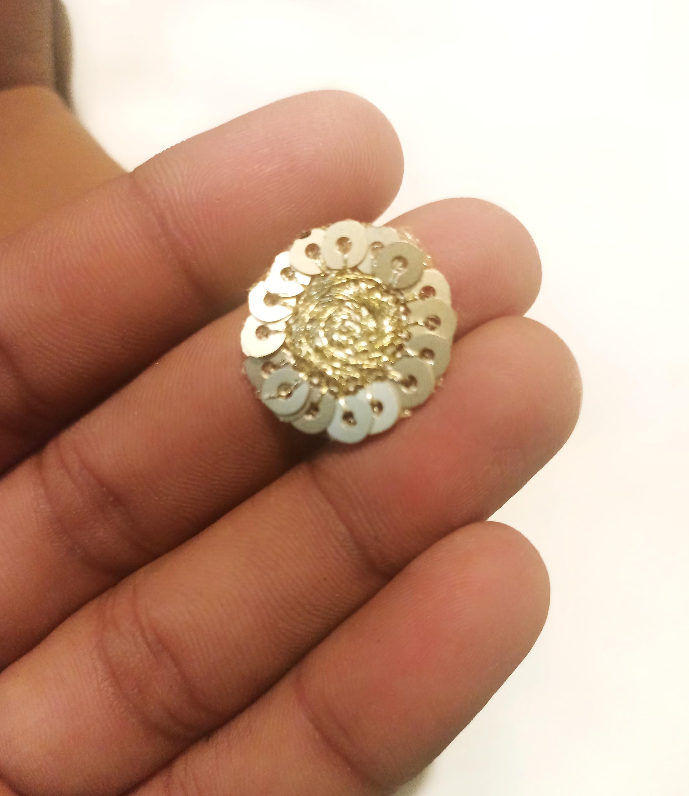 Lacesnmore Golden Applique Sequence Round Floral butti Patch for Dupatta Fabric Decoration DIY Crafting Accessories 100pc (Light Gold/palmet)-image-23