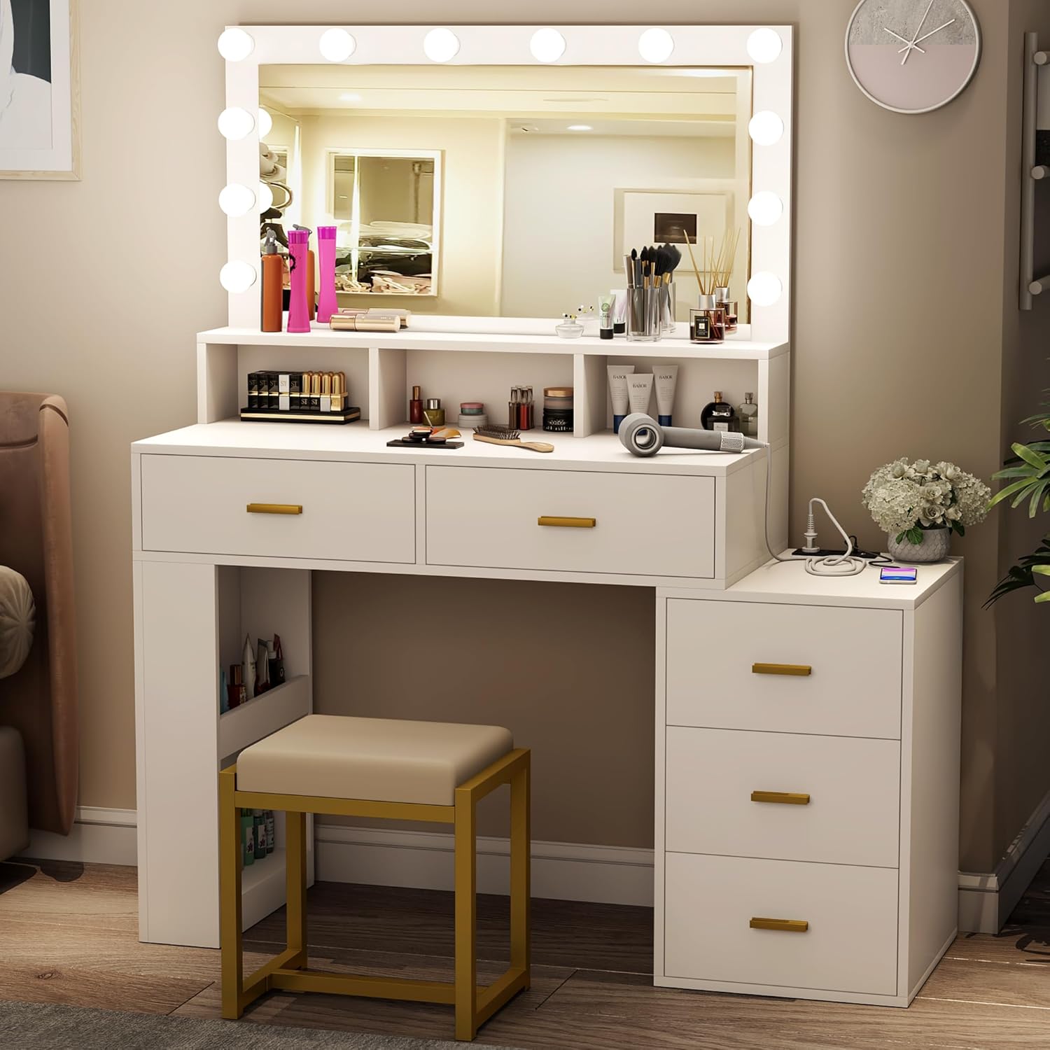 Amazon.com: PakaLife Vanity Desk with Mirror and Lights, Vanity Table ...