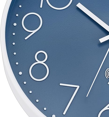 Miniatura 6 de Foxtop Reloj de pared atómico que funciona con pilas, redondo, analógico, moderno, juego automático para oficina, aula, dormitorio, cocina, sala de