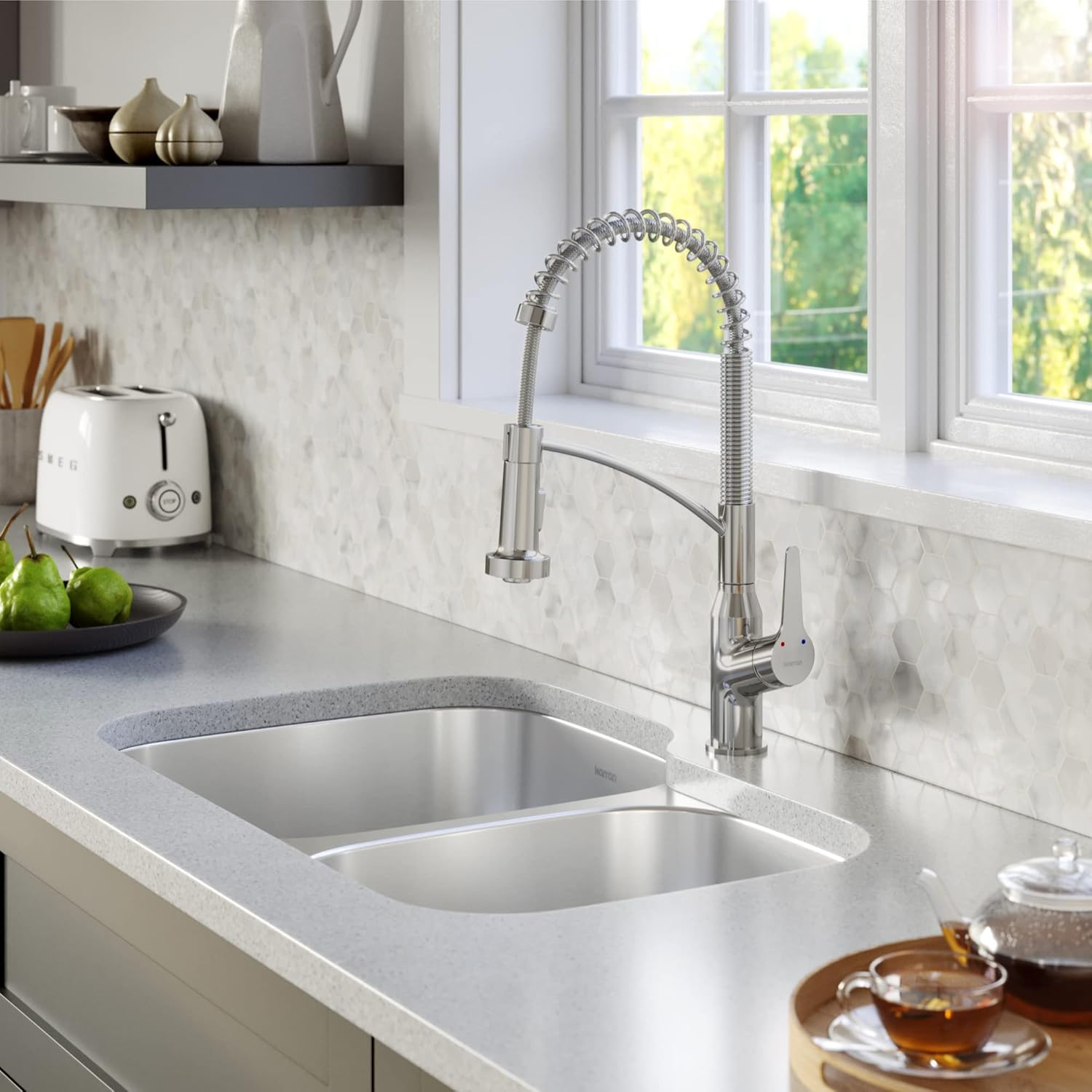 Karran 32" Undermount 18-Gauge Stainless Steel 60/40 Double Bowl Kitchen Sink Kit