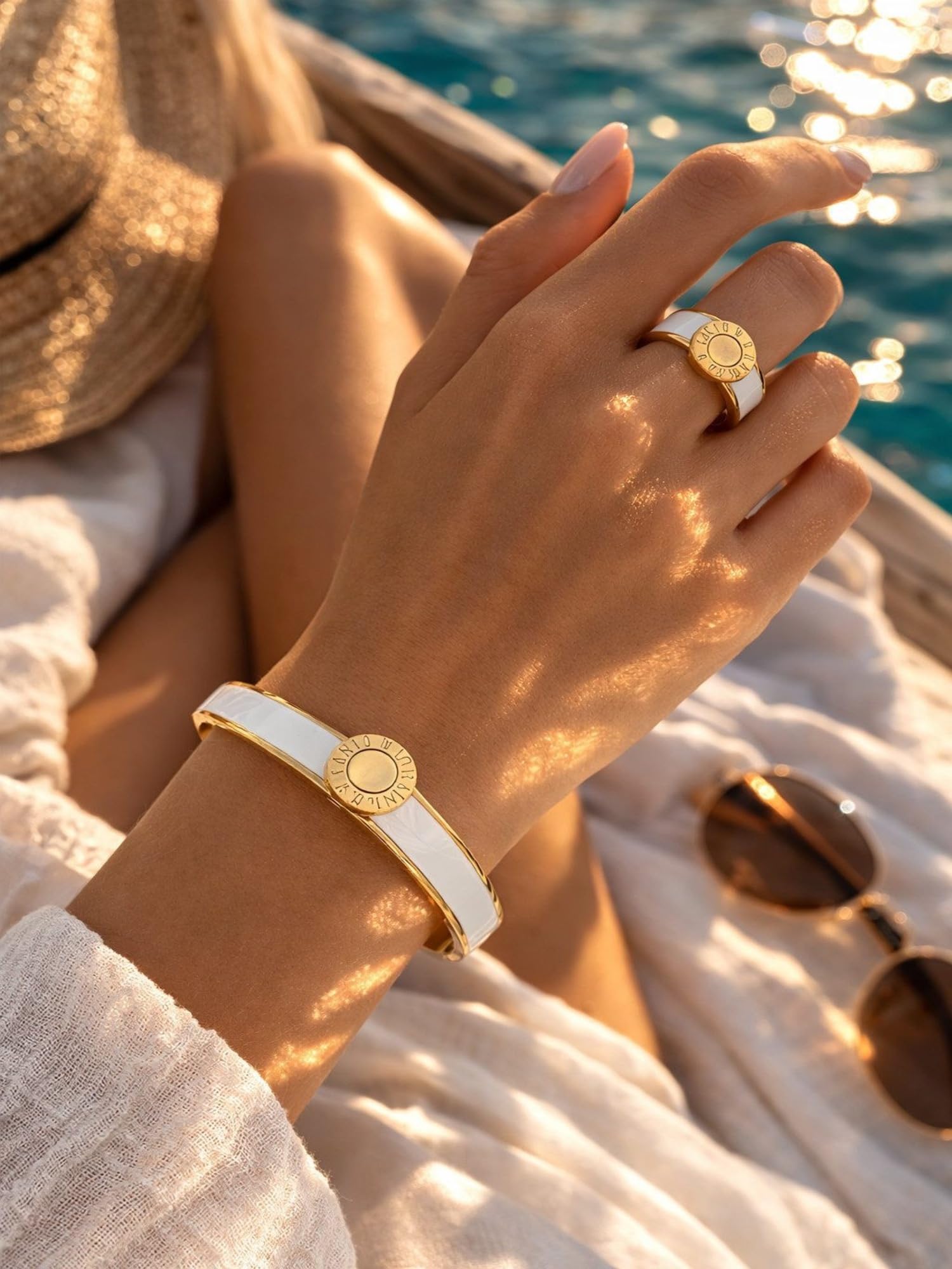ROUGEMONT Emaillierter Damen Armreif-Wasserfester Sommer Armreif aus Edelstahl-mit stilvoller Geschenkverpackung Jewellery 17-20cm -Hypoallergen für empfindliche Haut