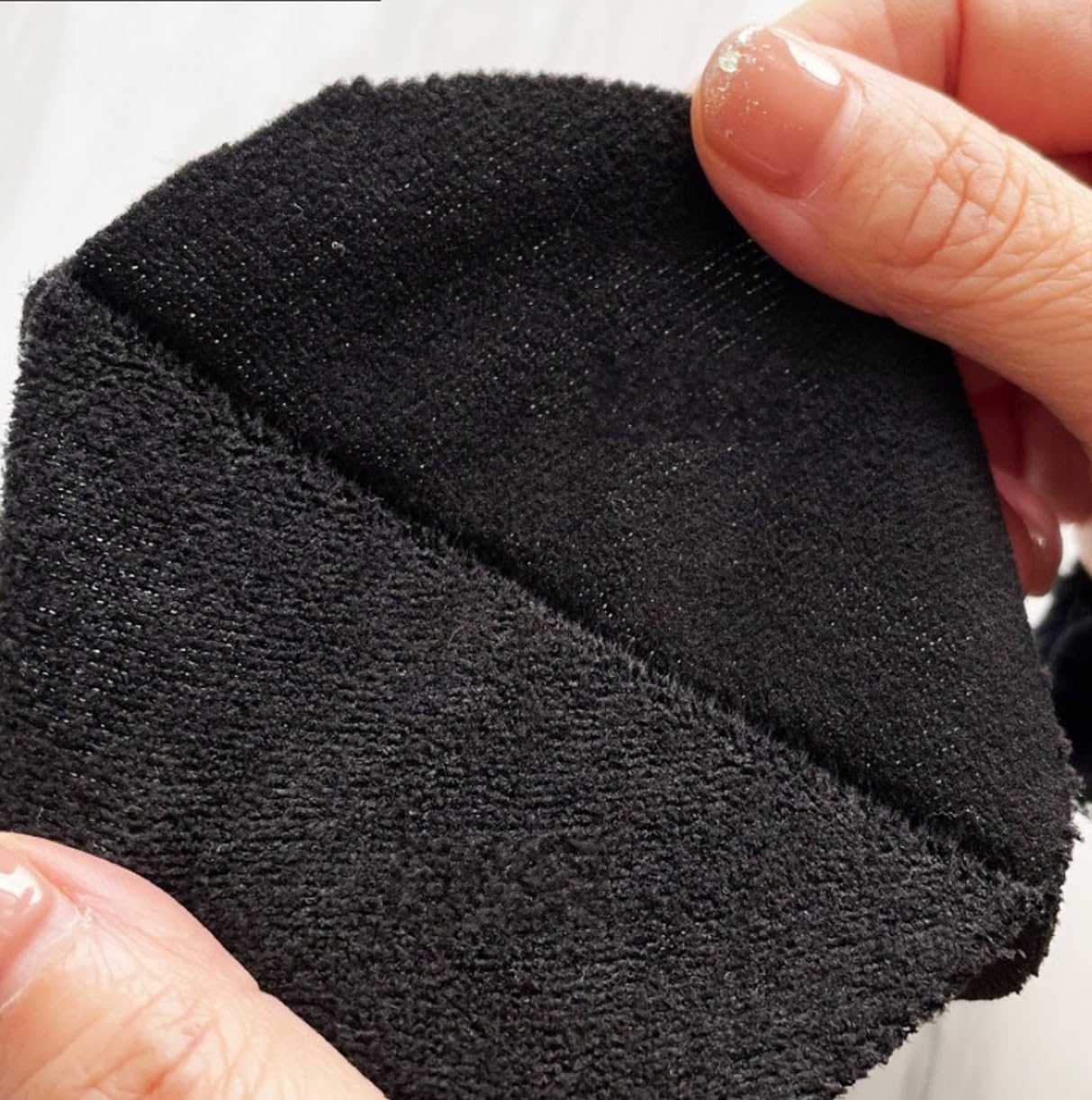 YJIUYUANQ Super Soft Self Adhesive Silent Hook and Loop Fastening Fabric DIY Clothing Accessories DIY Handmade Materials, 20x30cm (Black)