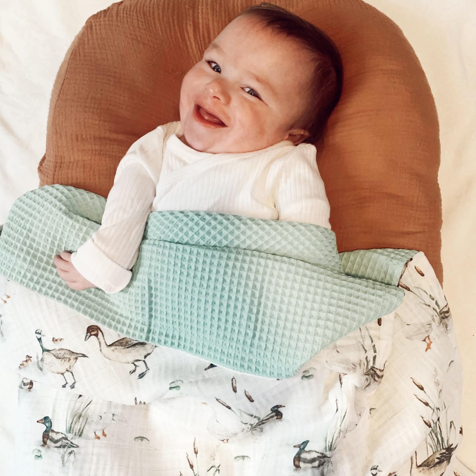LifeTree Mantas de bebé de gofre, manta de muselina para niños y niñas, 2 capas para cochecito de cuna con parte delantera de muselina y respaldo de gofre para bebés recién nacidos