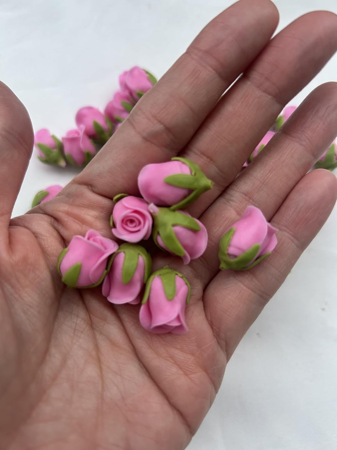 50 PCS Medium Clay Rose Flower Beads for Jewelry Making, Garland, DIY, Craft Supplies (Pink)