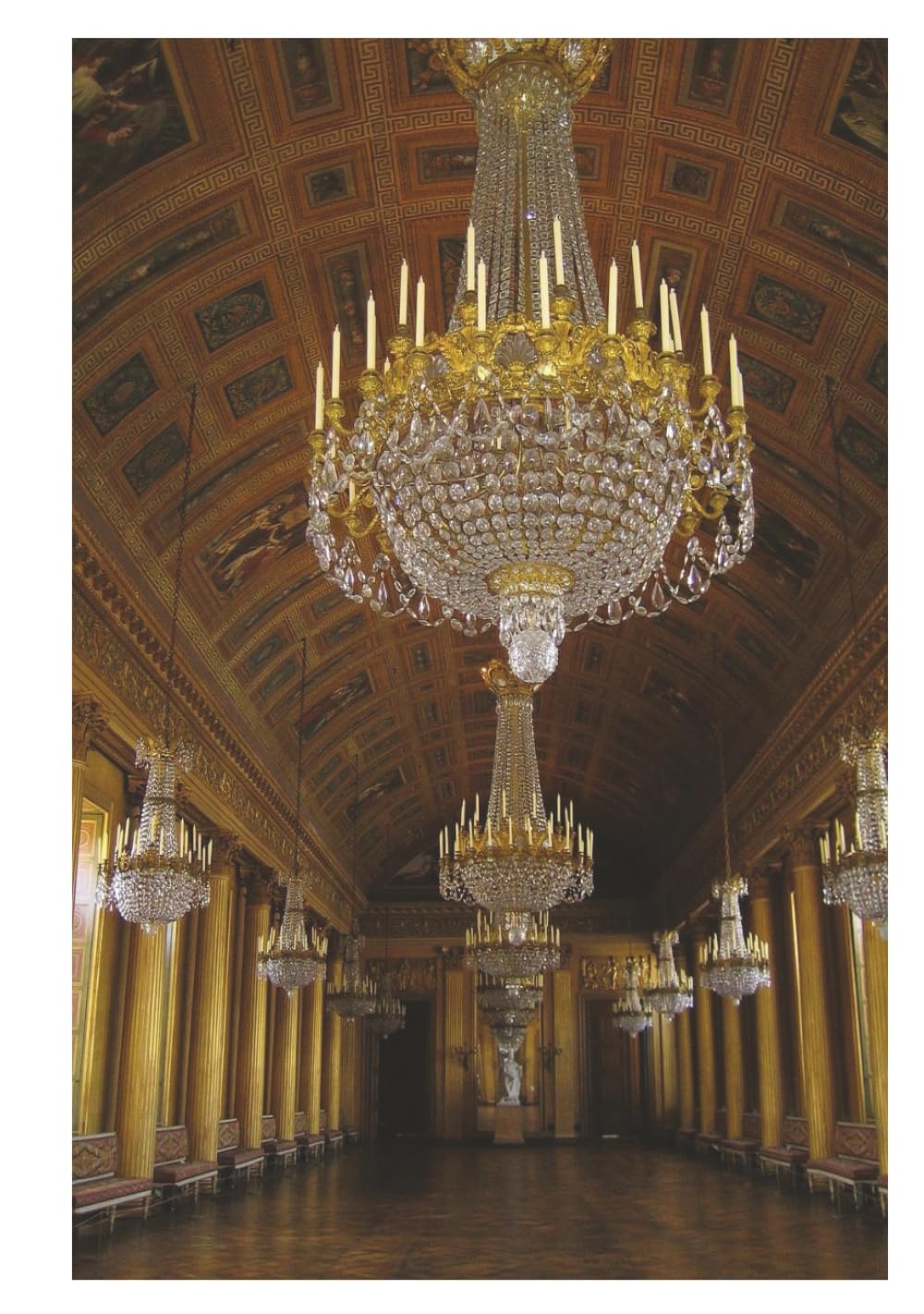ROYAL BALLROOM lustre majestueux pour illuminer un grand mariage chic