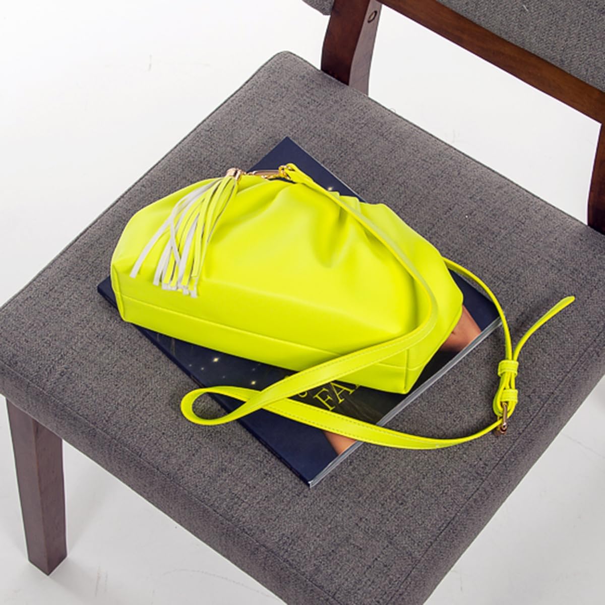 JNB Dumpling Bag for Women Clutch Purses, Cloud Crossbody Handbag Soft Shoulder Bag,party Bag,Wedding Bag,With Tassel.