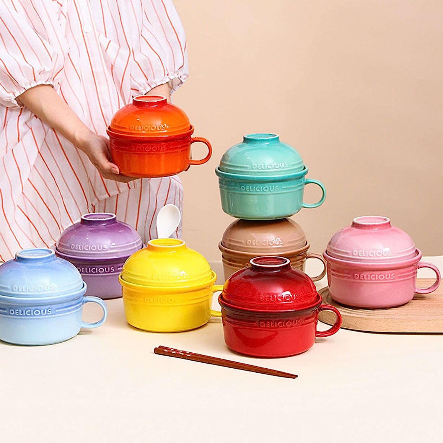 pojemniki na zupę, Ceramiczne miski do zupy 550 ml, japońskie, miska z pokrywką i uchwytem, ​​miska na ramen, płatki śniadaniowe, czerwona, ml/19,4 uncji