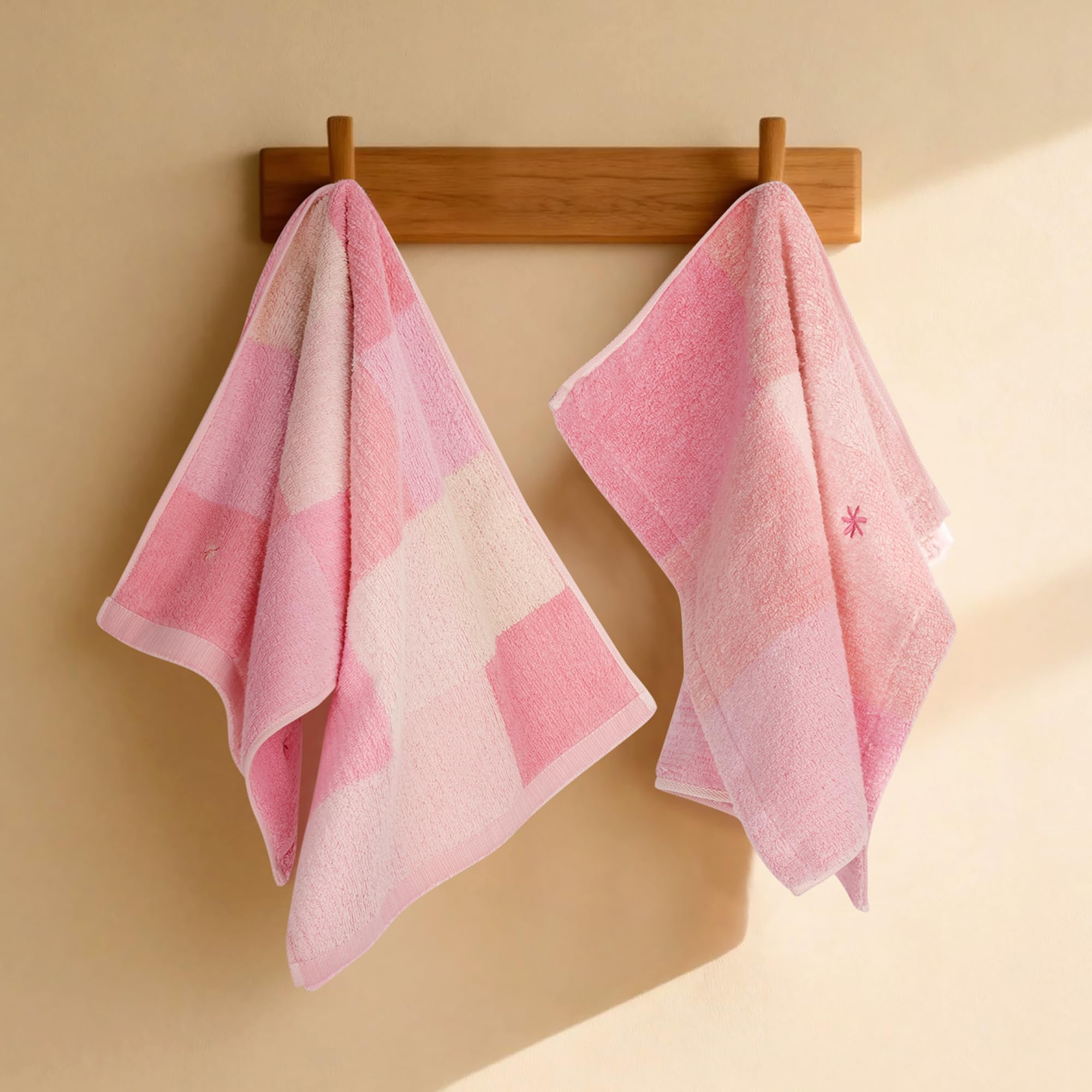 Vie TRIOMPHE Hand Towel and Face Cloth Set of 2 Highly Absorbent Quick Dry Super Soft Lightweight Bathroom Towels for Guest Hotel Spa 35x80cm Guest Towel 35x38cm Flannel, Quick Dry Soft, Blush Pink
