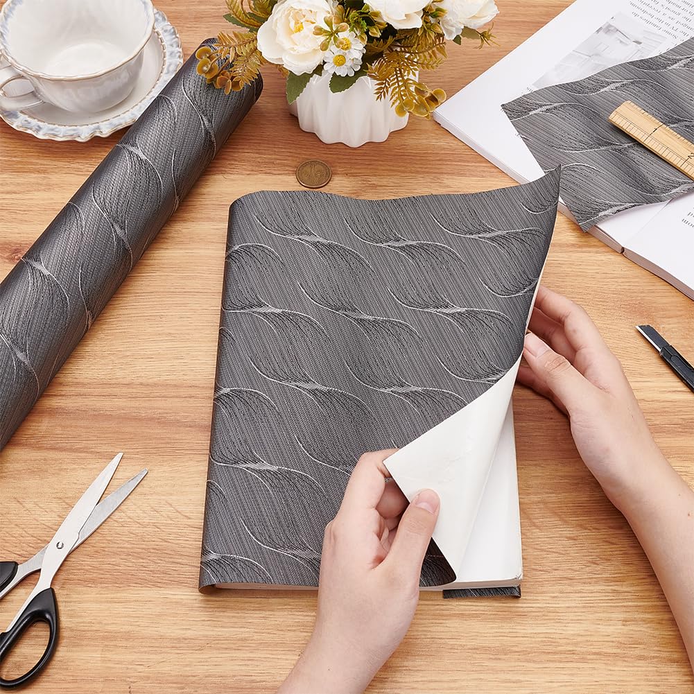 BENECREAT 120x40 cm Tissu de Reliure de Livre, Surface en Tissu de Couverture de Livre avec Adhésif pour la Protection du Livre, Artisanat de Tapisserie Bricolage Scrapbooking, Gris Foncé