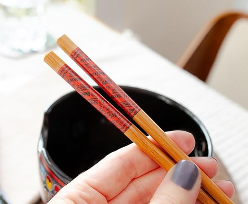 Miniatura 7 de Silver Buffalo Marvel Comics Superheroes - Juego de vajilla de cerámica para ramen, incluye cuenco de fideos de 20 onzas, palillos de madera y