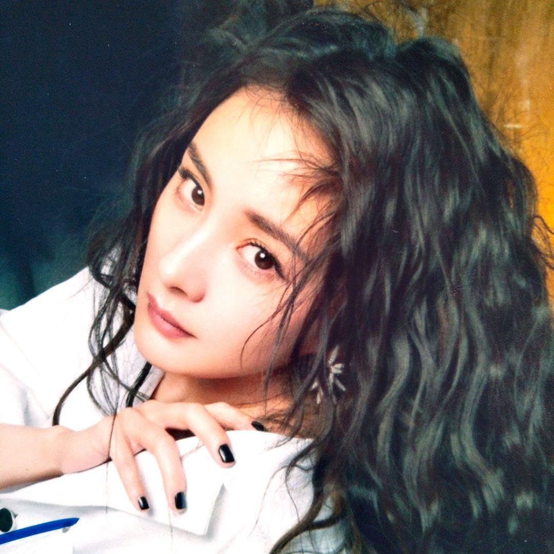 Amazon.co.jp: ヤン ミー直筆サイン入り2Lサイズ写真…Yang Mi…中国有名 