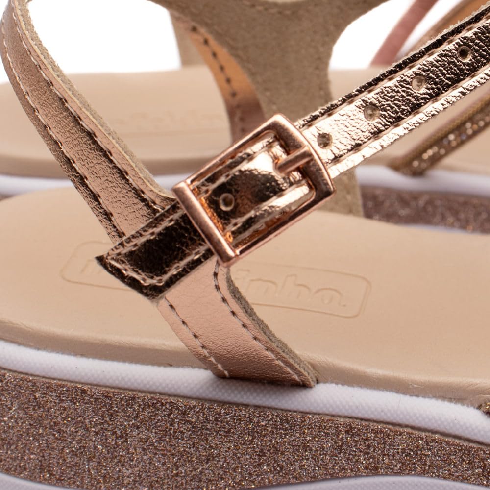 Sandália Infantil Menina Molekinha Tiras Brilhantes Rosê 30 em promoção! Veja a oferta e mais achadinhos de Sandálias & Chinelos Infantis 6 Hoje é o melhor dia para comprar Sandália Infantil Menina Molekinha Tiras Brilhantes Rosê 30 com aquele preço maroto! Promoção! Aproveite a oferta! 6