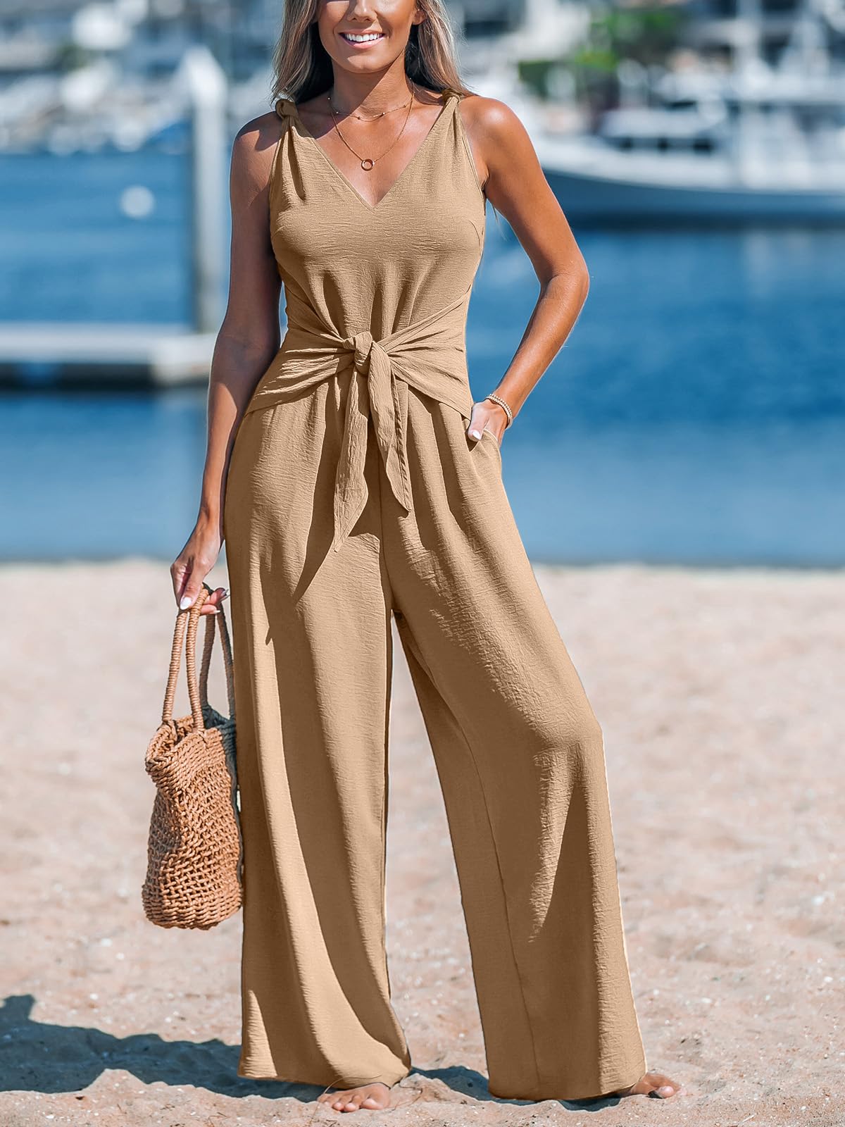 CUPSHE Combinaison pour femme col en V sans manches ceinturée jambes larges bretelles nœud combinaison d'été plage