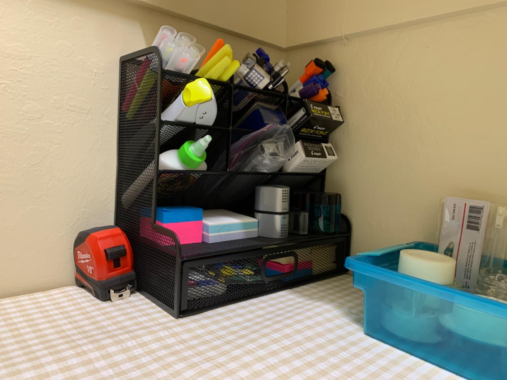 Teacher desk organization zone with mesh desk organizer