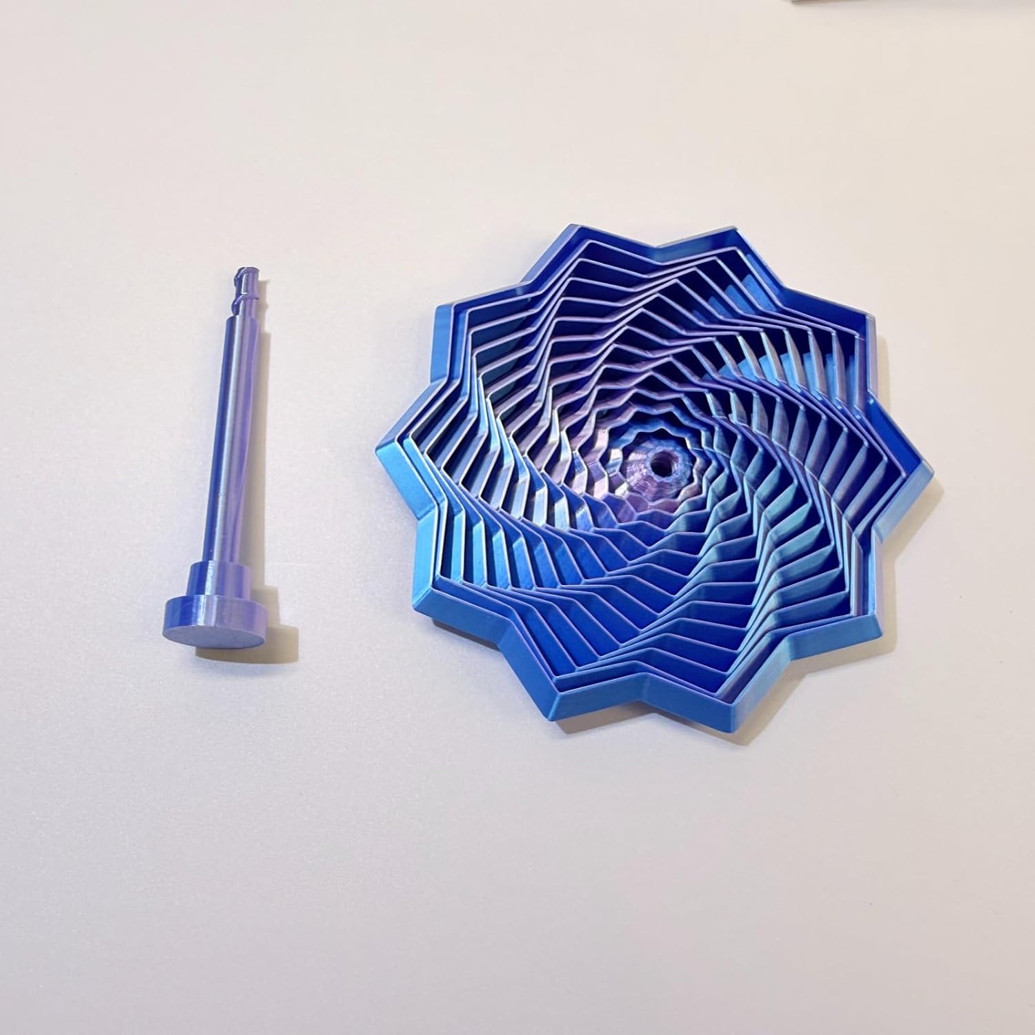 3D Printed Expanded Sensory Fidget Star,Expandable 4.33Inch Fractal Fidget Toys Octagonal with Detachable Handle,Honeycomb Whirling Spiral Design for ADHD & Stress Relief (Blue-Green)