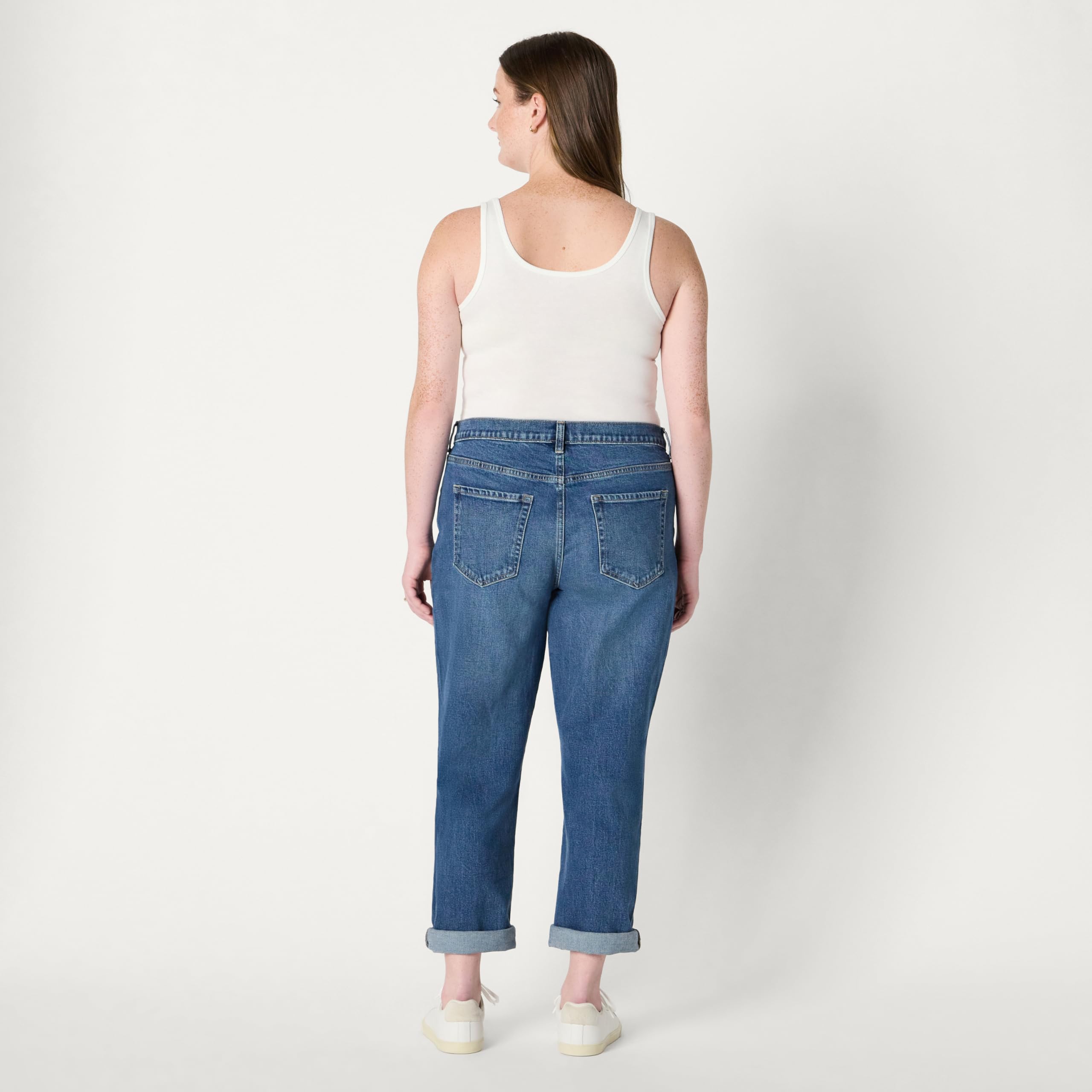 Amazon Essentials Donna Jeans Cropped Boyfriend a Vita Media, con Classico Risvolto, Leggermente Elasticizzati