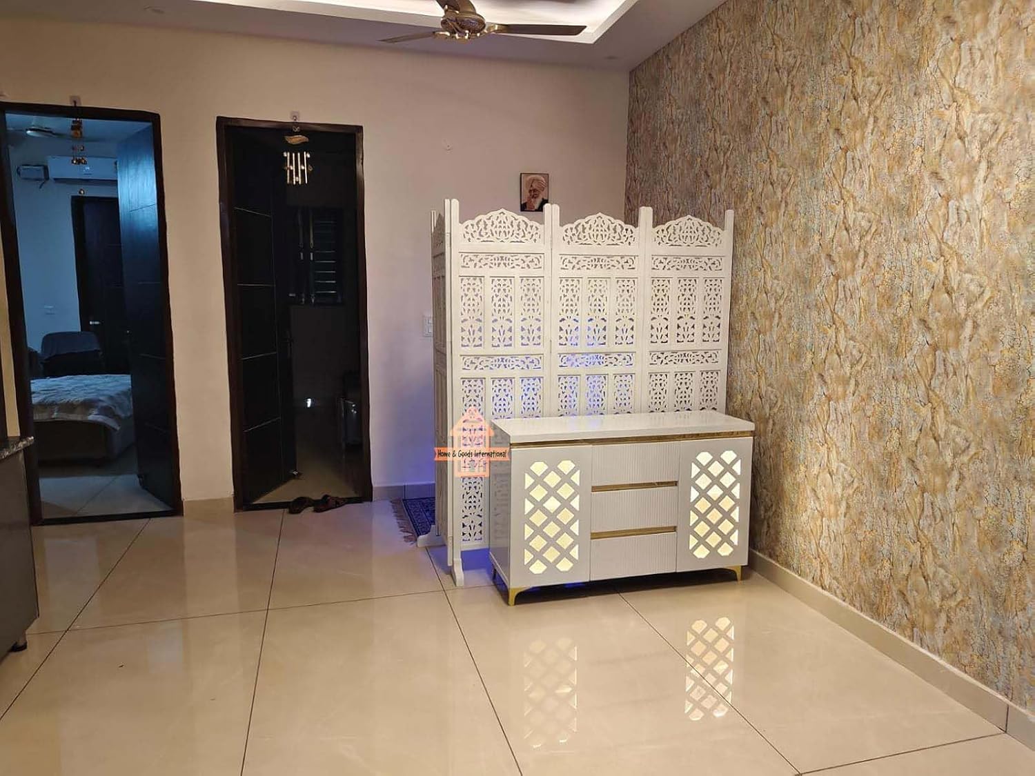 Home & Goods International Wooden Room Divider Partition - Foldable Wood Screen Separator for Living Room, Bedroom, Office, Restaurant - Kangra Badrun, White (4 Panel with Stand)