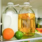 Paquet de 2 64 Bouteilles de lait en verre d'Oz avec sac de lait d'écrou & Lids étanches à l'air 2 Verser les éclats avec la brosse de nettoyage 1.9L Conteneur réutilisable pour le stockage des réfrigérateurs