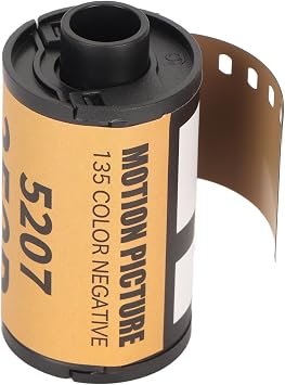 RIZGHWOY 35mm Color Print Film, 8 Sheets, HD Camera Negative Film for 135 Cameras, 200-250 Sensitivity, ECN 2 Processing, for Portraits and Action Photography
