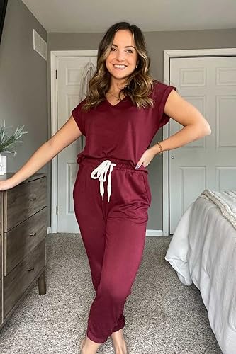 Miniatura 5 de PRETTYGARDEN Conjunto deportivo de dos piezas para mujer, cuello en V, manga corta, pantalones largos con cordón