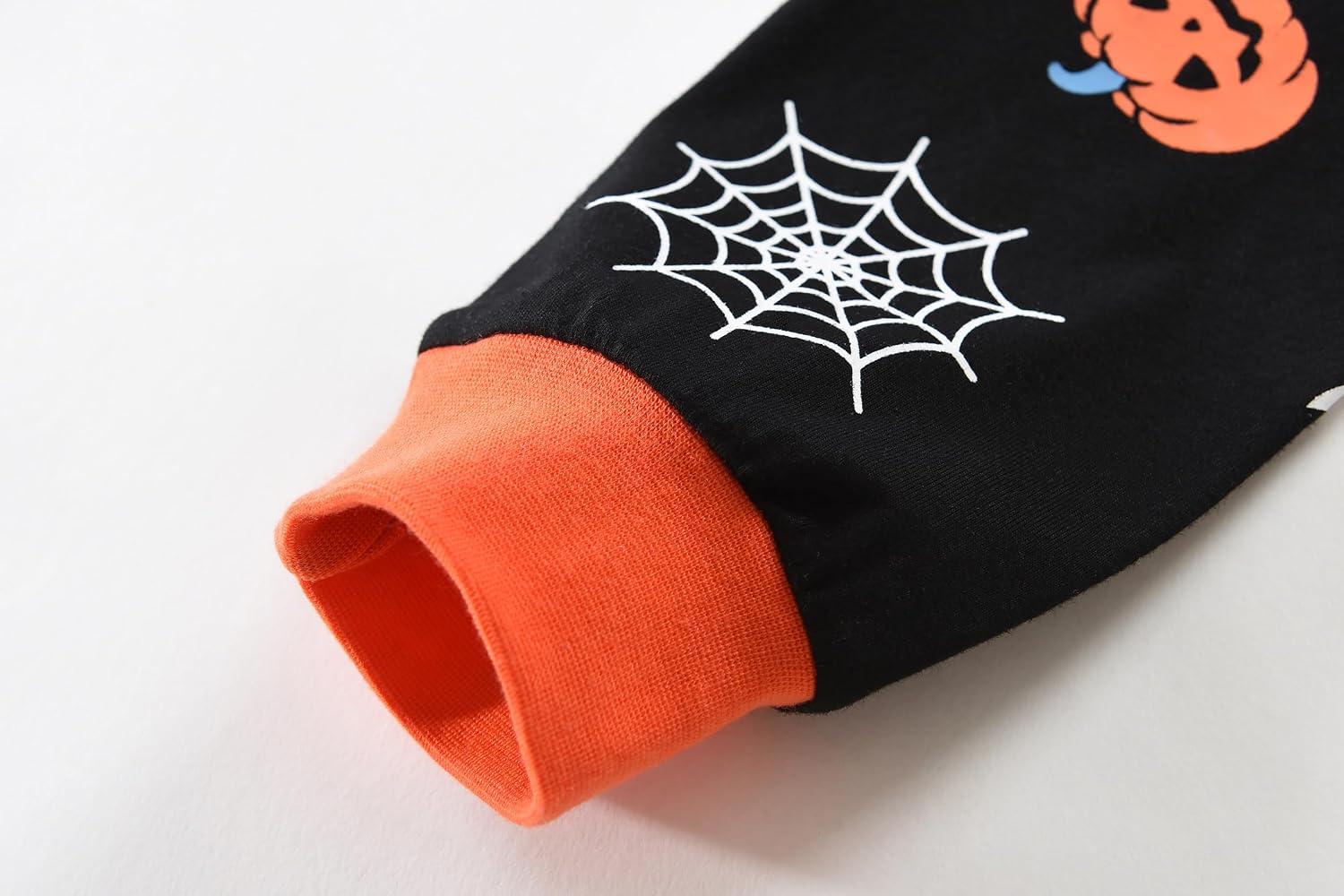 DDSOL Kids Pajamas For Boys Skeleton Glow-in-The-Dark Cotton Sleepwear Toddler Clothes Halloween Pumpkin Outfit